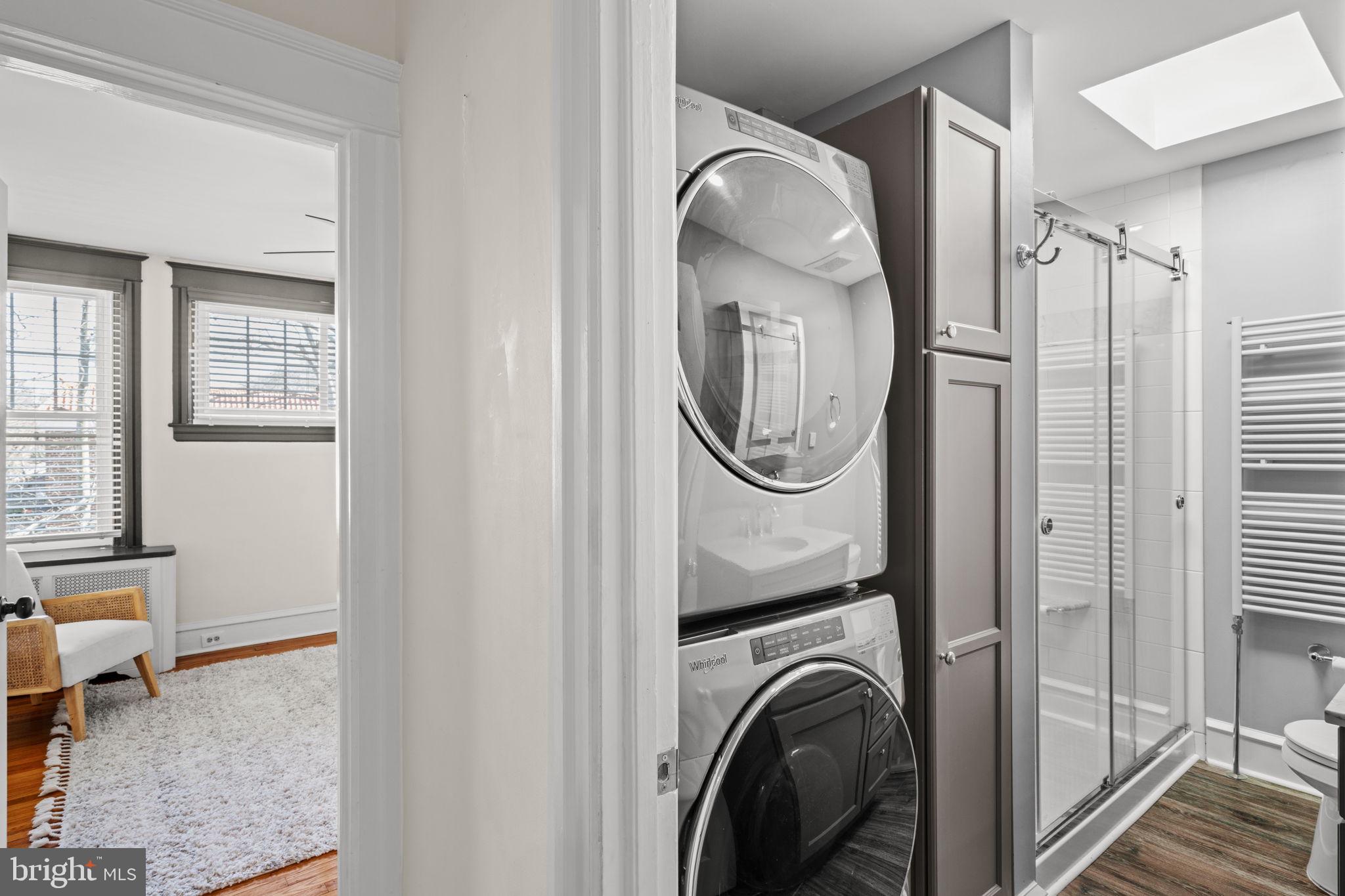 CHESTNUT HILL - Residential