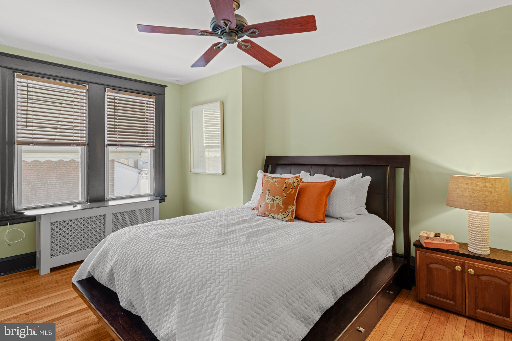 CHESTNUT HILL - Residential