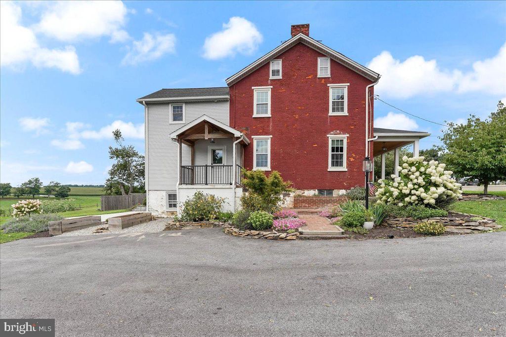 Photo of 794 CHURCH RD, QUARRYVILLE, PA 17566 (MLS # PALA2038970)