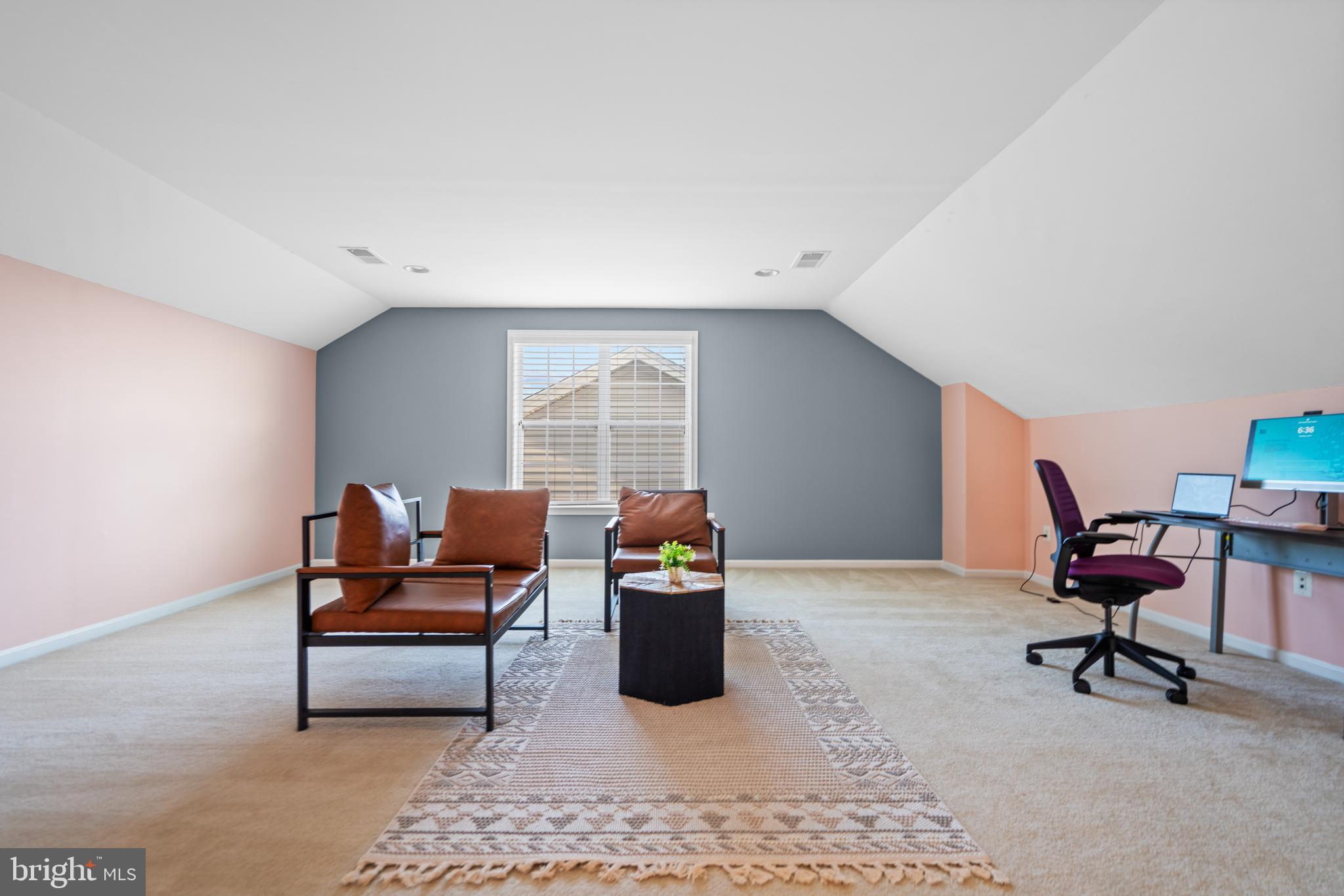 LOUDOUN VALLEY ESTATES 2 - Residential