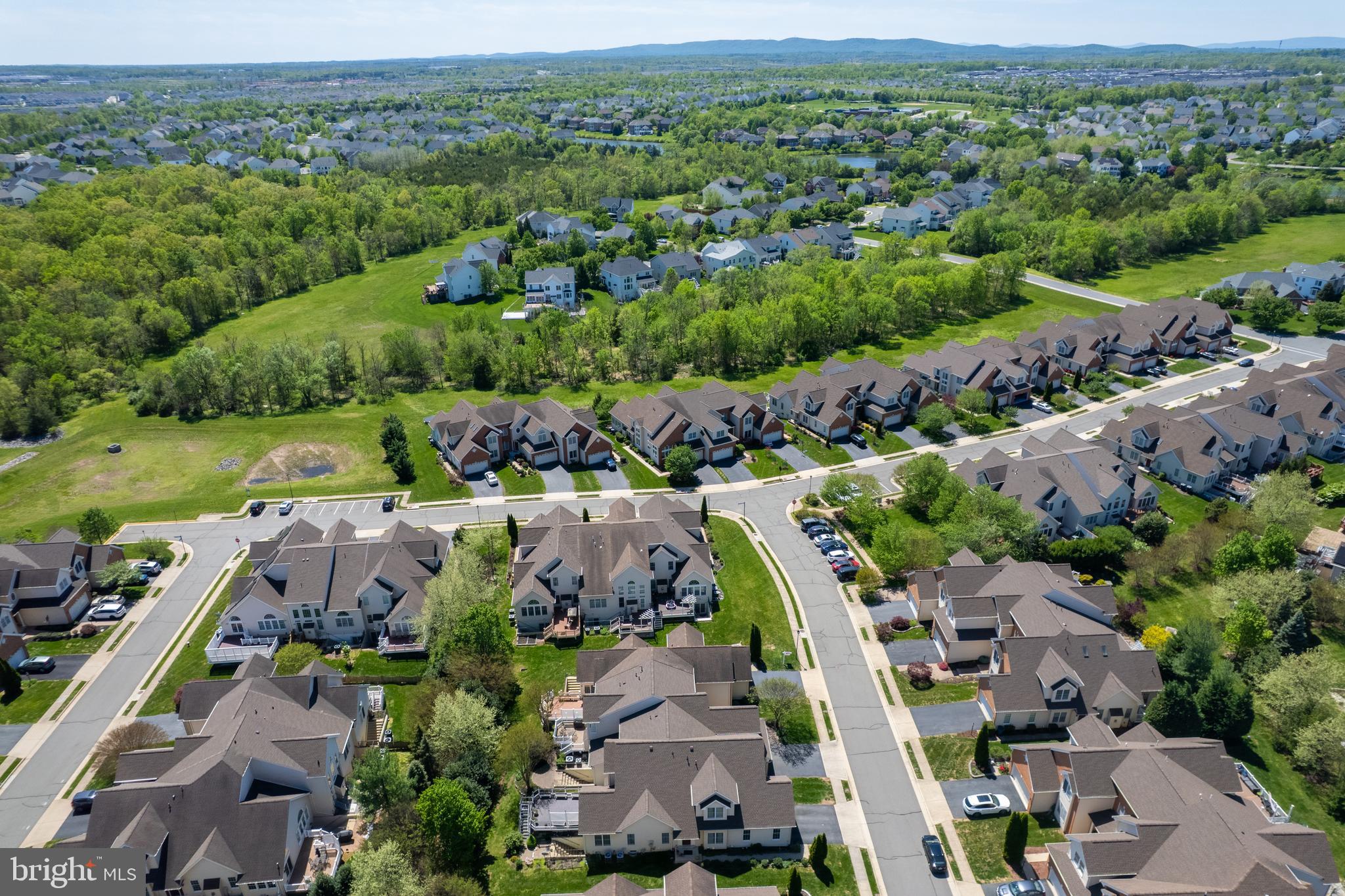 LOUDOUN VALLEY ESTATES 2 - Residential