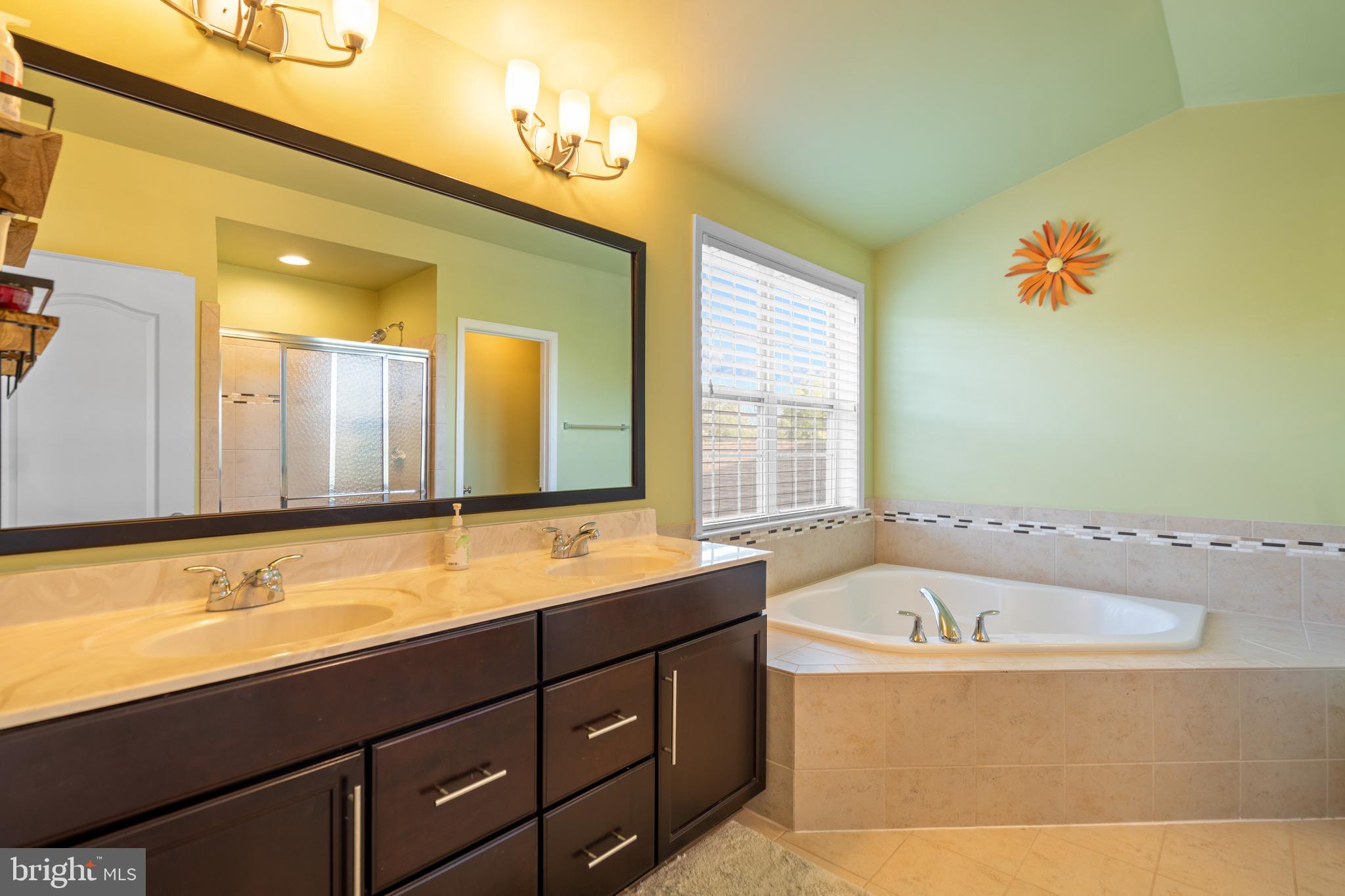 LOUDOUN VALLEY ESTATES 2 - Residential