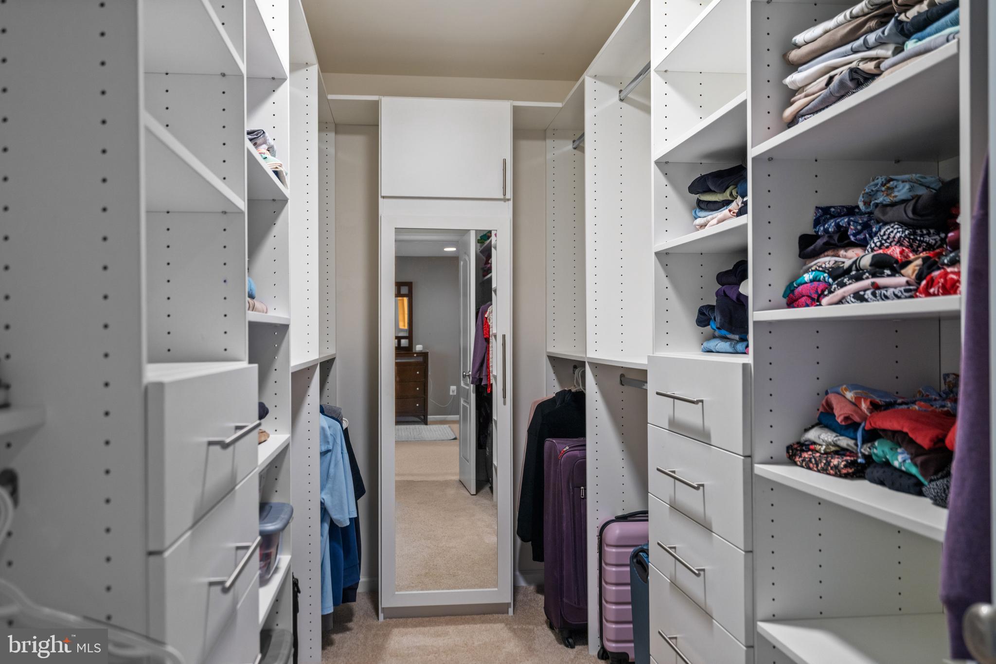 LOUDOUN VALLEY ESTATES 2 - Residential