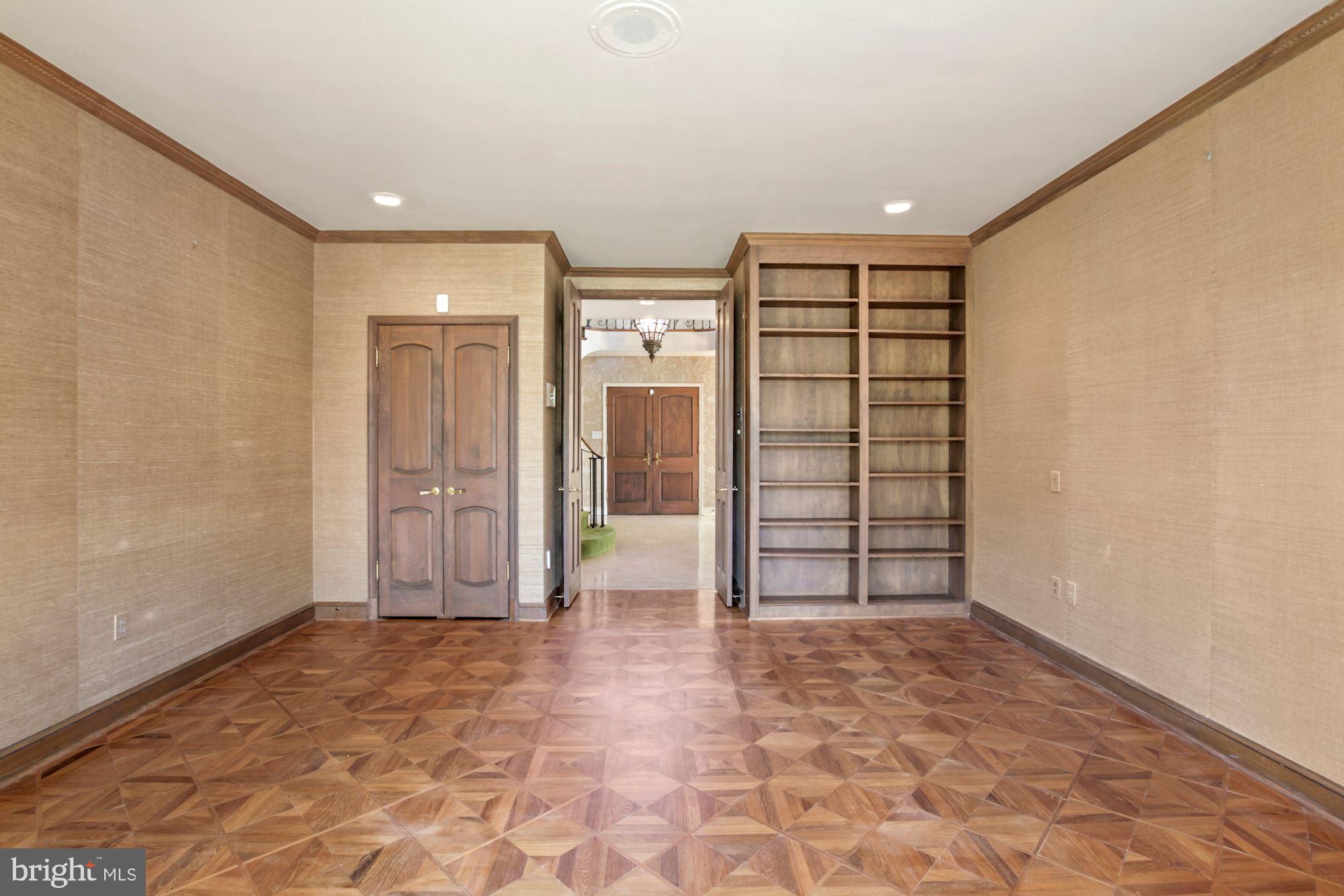 GREAT FALLS ESTATES - Residential