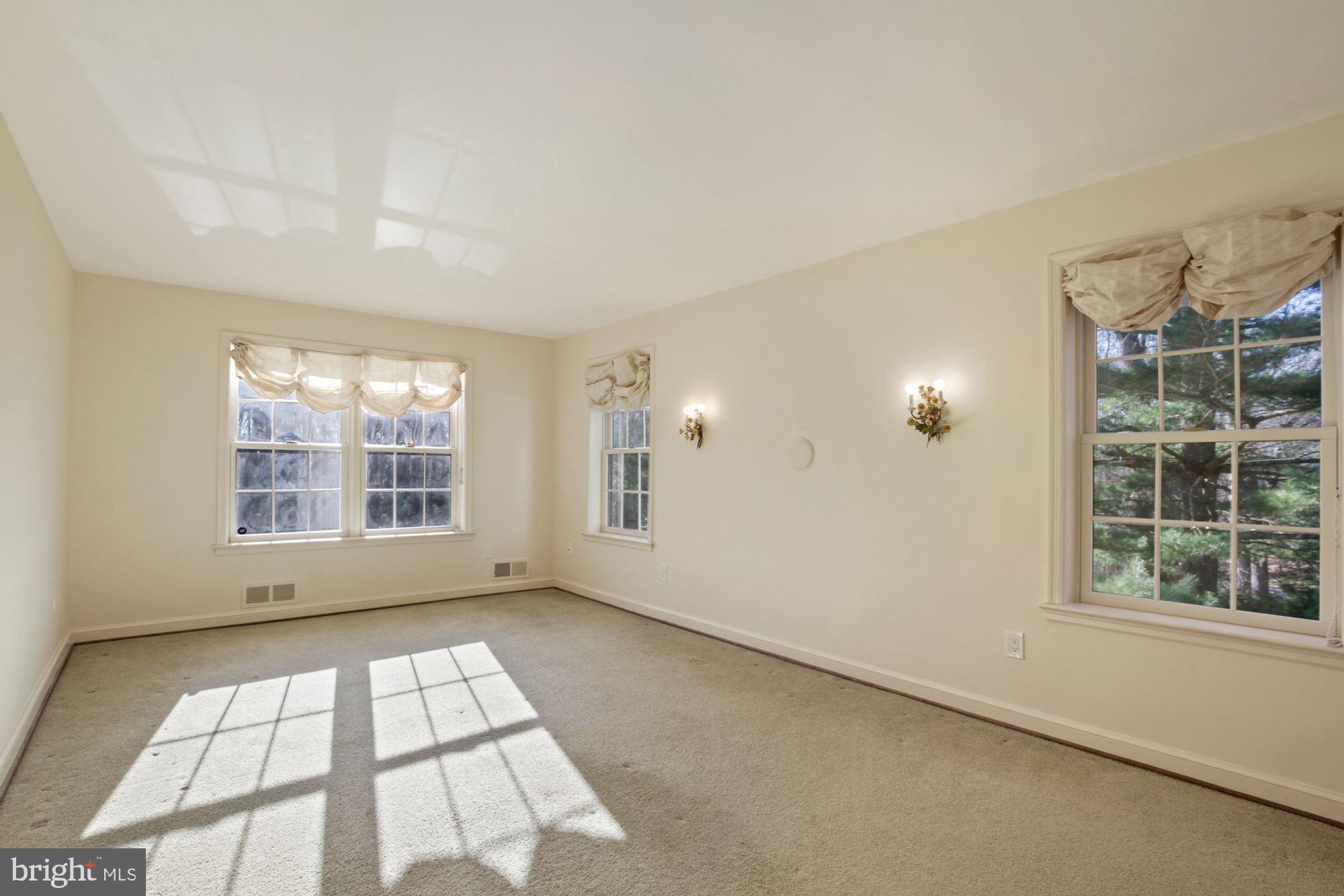 GREAT FALLS ESTATES - Residential