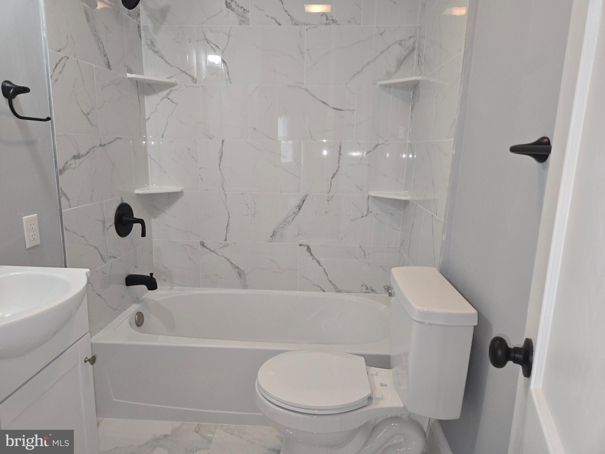 LAURAVILLE HISTORIC DISTRICT - Residential