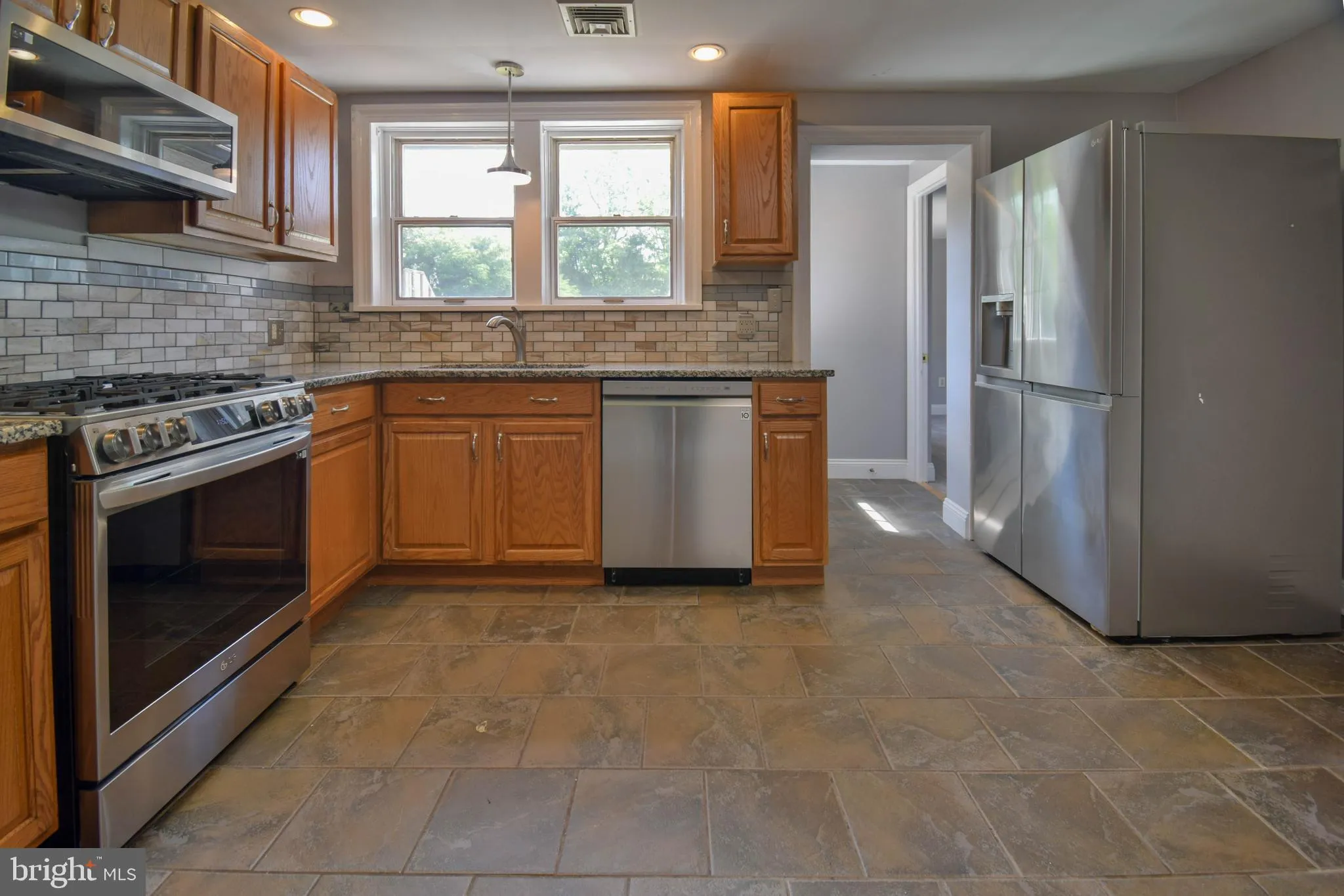 West Chester, Pennsylvania 19382, United States, 3 Bedrooms Bedrooms, ,1 BathroomBathrooms,Residential,Pending,138336