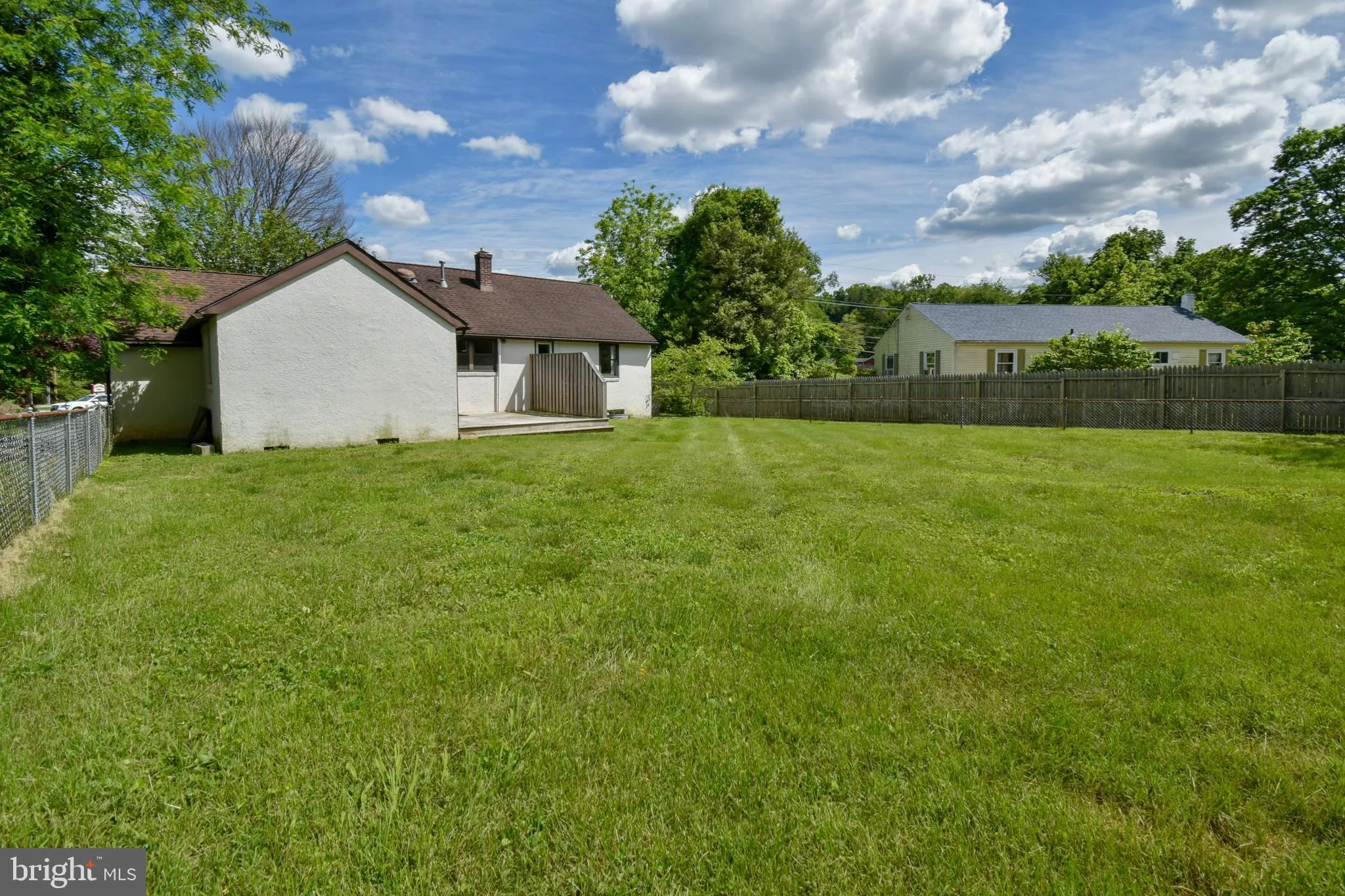 West Chester, Pennsylvania 19382, United States, 3 Bedrooms Bedrooms, ,1 BathroomBathrooms,Residential,Pending,138336