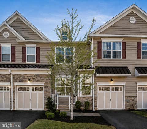 Townhouse For Rent - 93 Autumn Lane<br/> SKILLMAN, NJ 08558