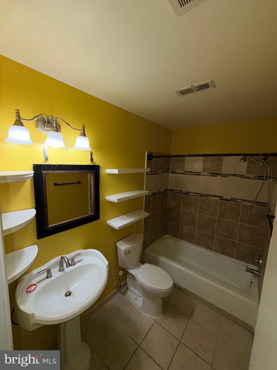 SUDLEY SQUARE - Residential Lease