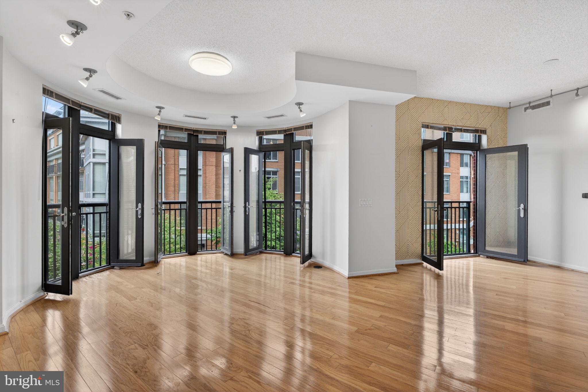 1390 KENYON STREET NW 303