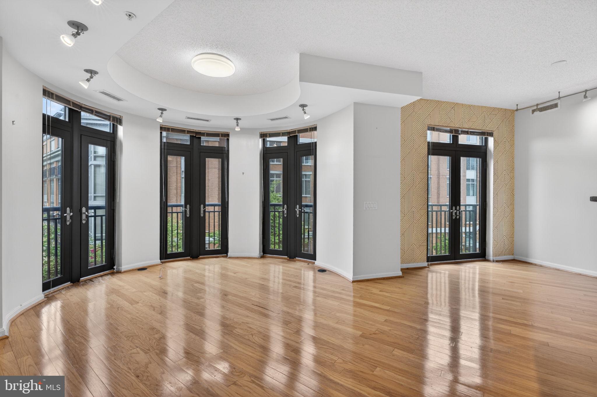 1390 KENYON STREET NW 303