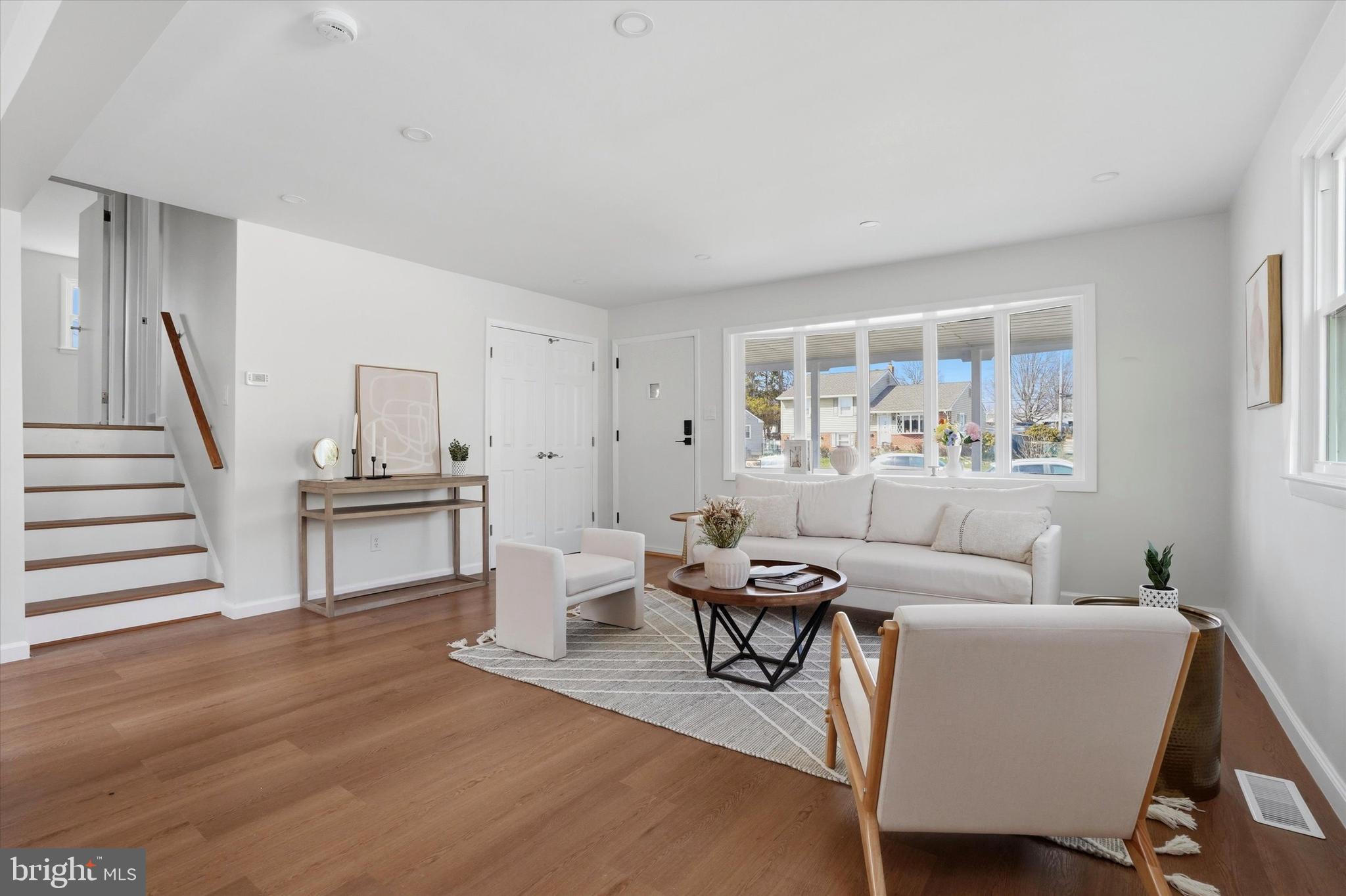 LAWRENCE PARK - Residential