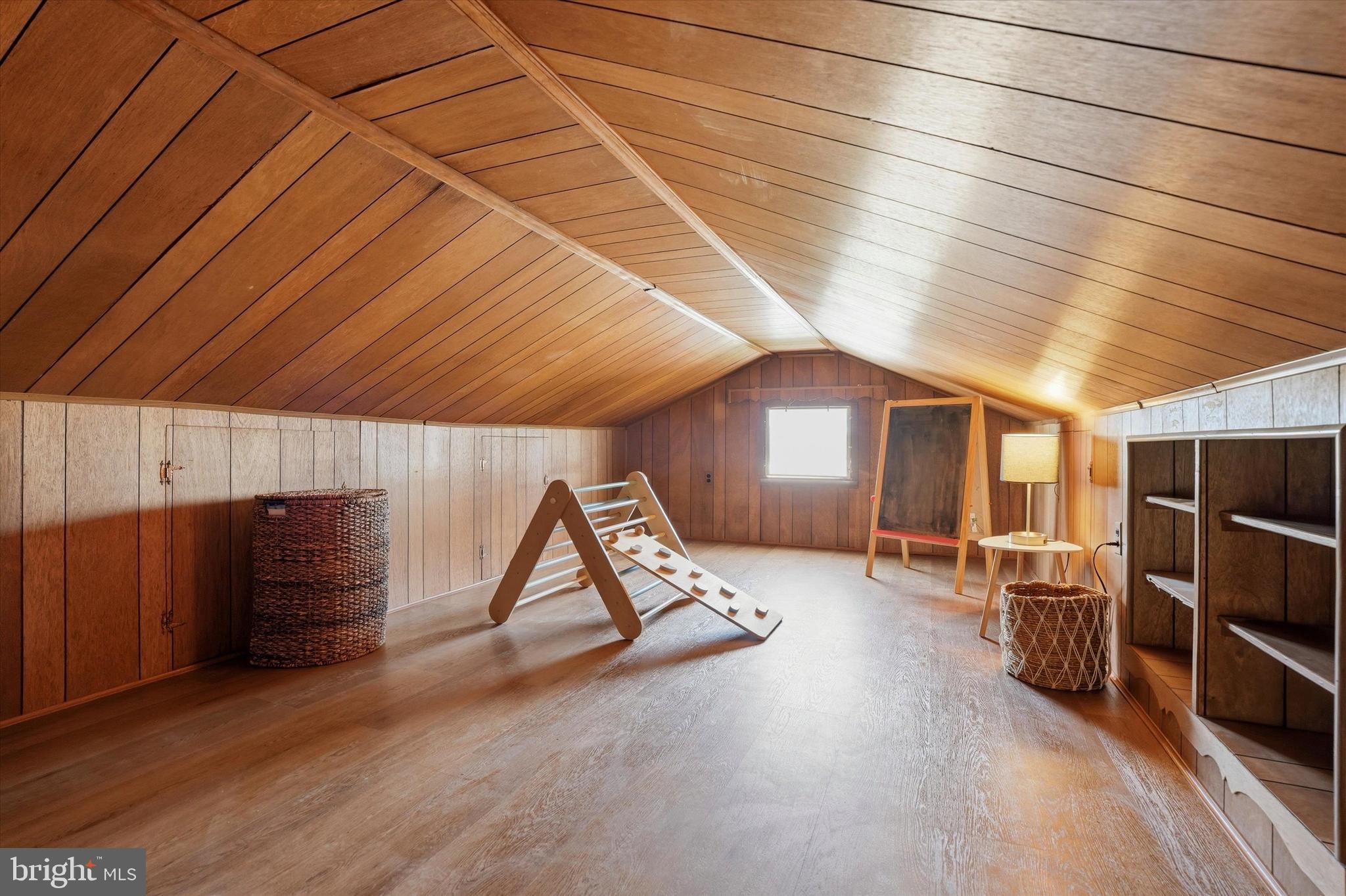 LAWRENCE PARK - Residential