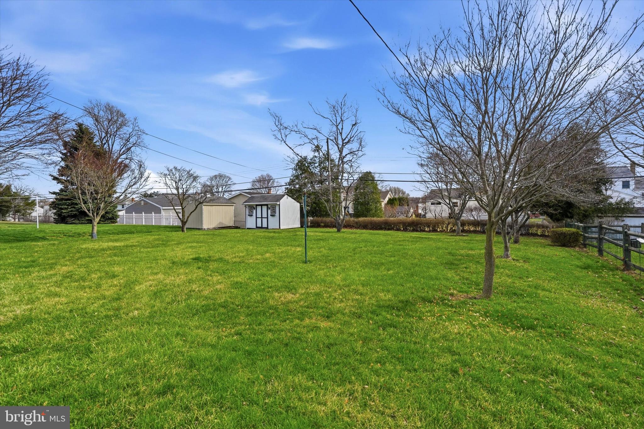 LAWRENCE PARK - Residential