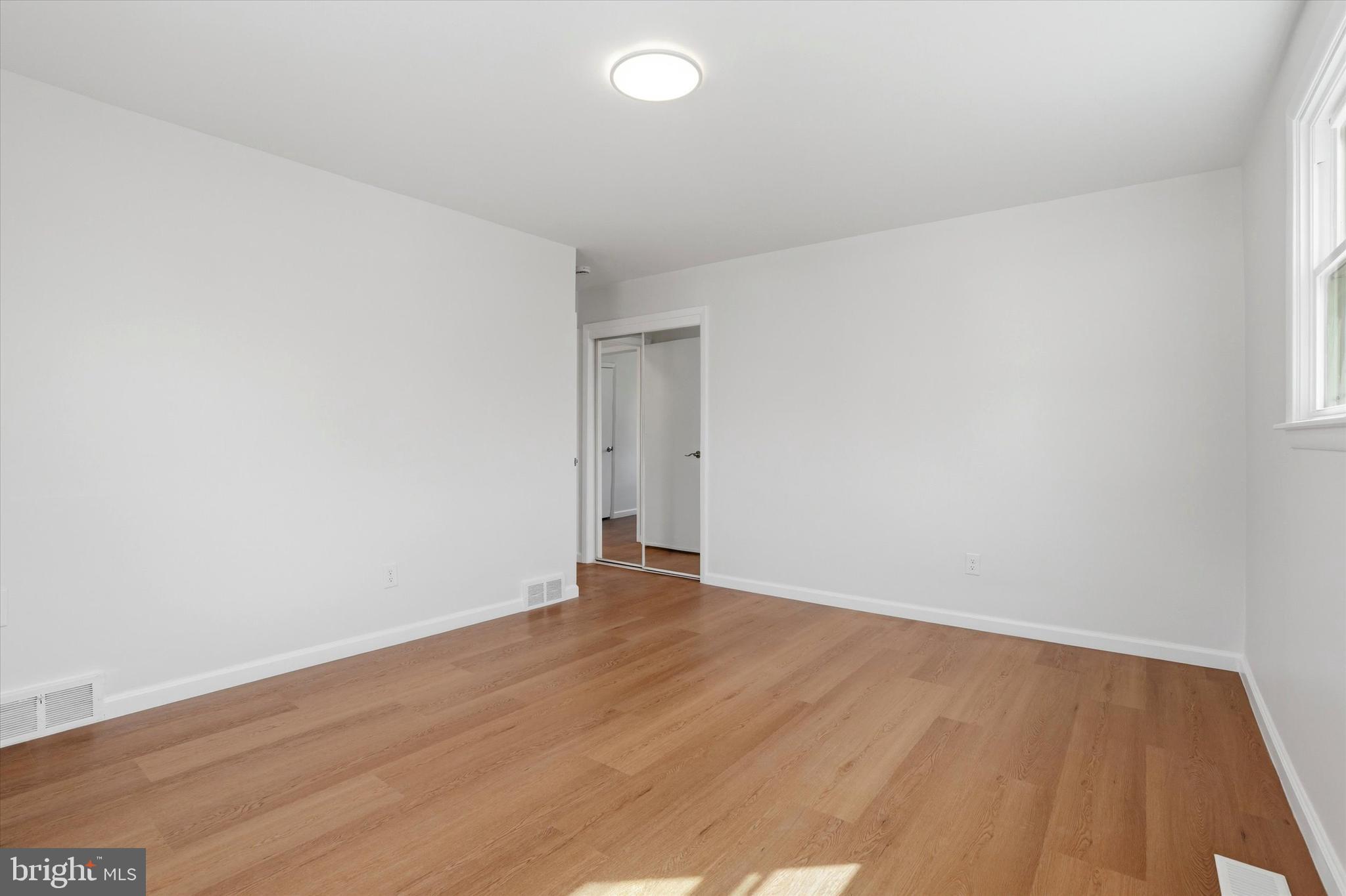 LAWRENCE PARK - Residential