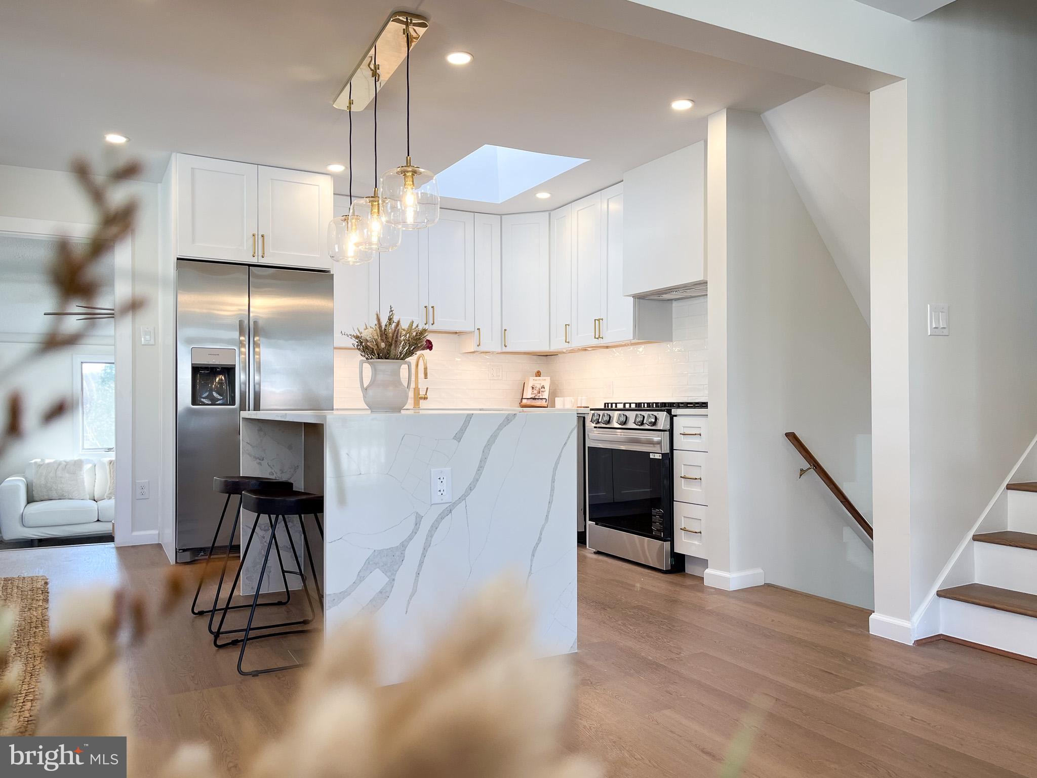 LAWRENCE PARK - Residential