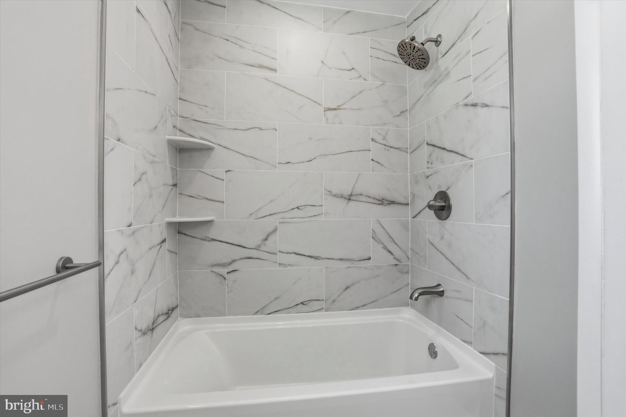 LAWRENCE PARK - Residential