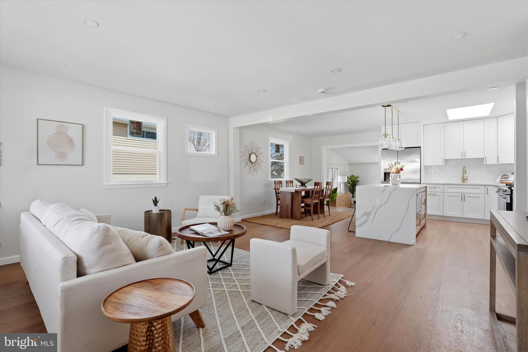 407 S CENTRAL BOULEVARD