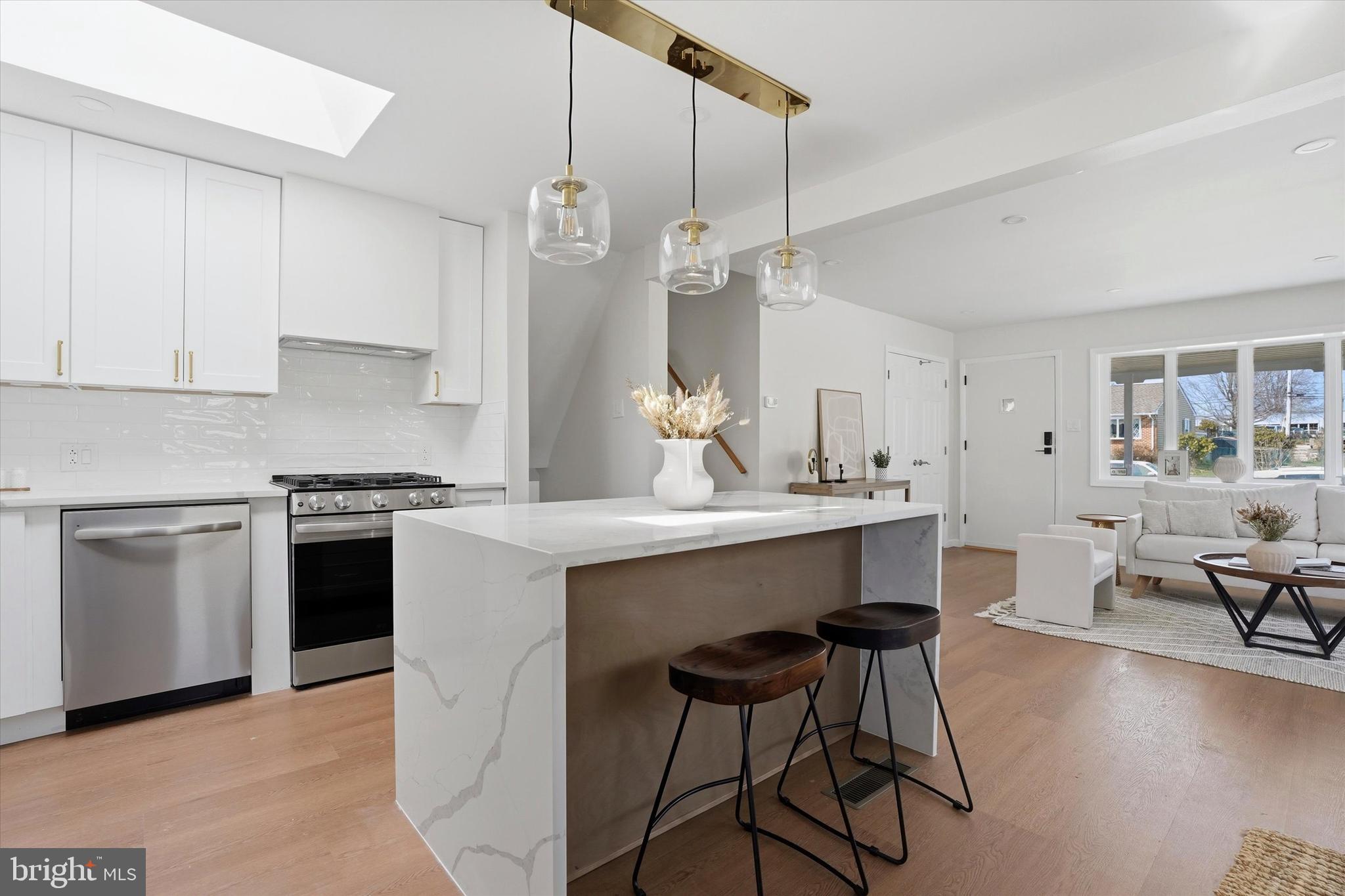 LAWRENCE PARK - Residential