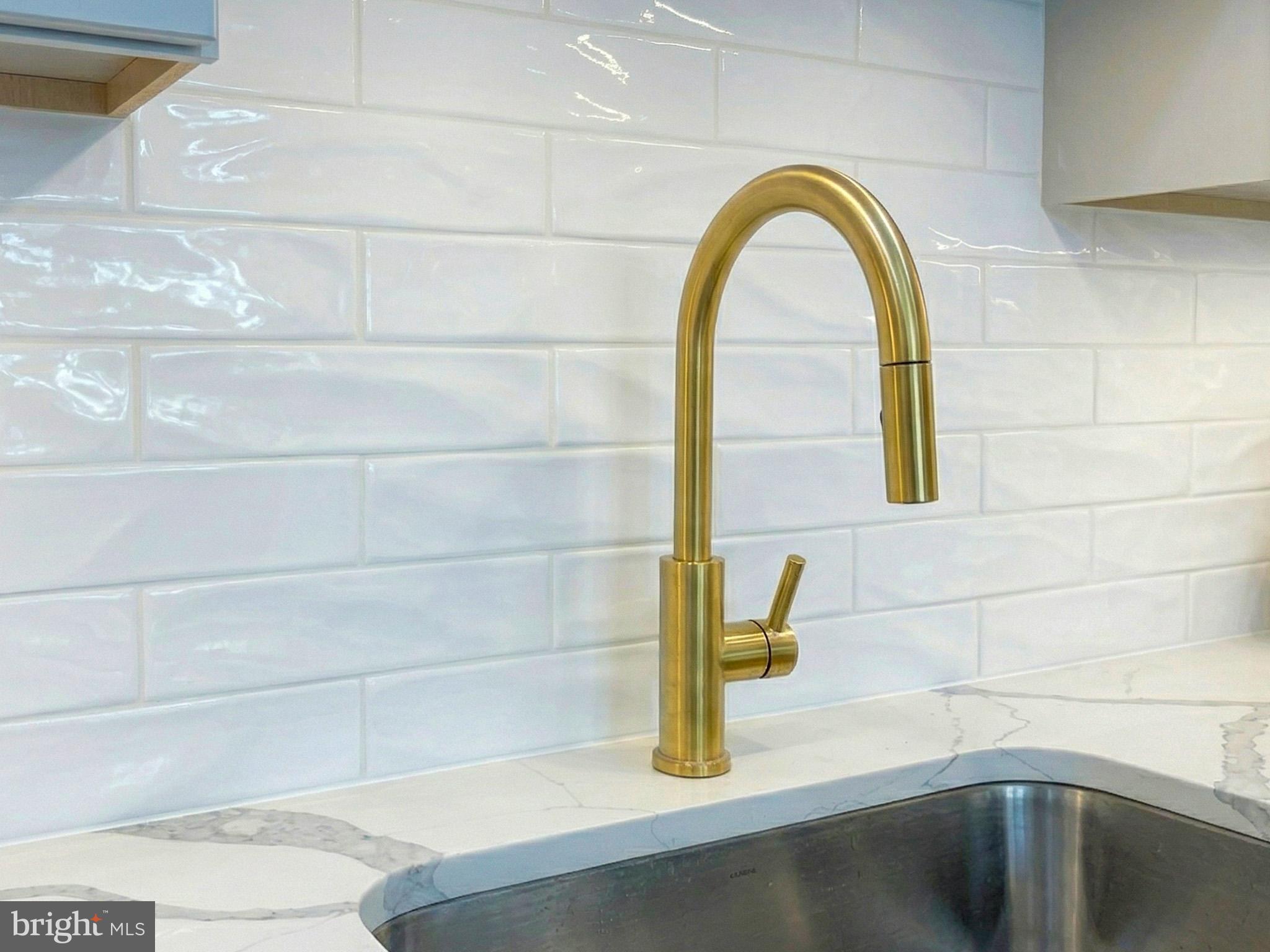 LAWRENCE PARK - Residential