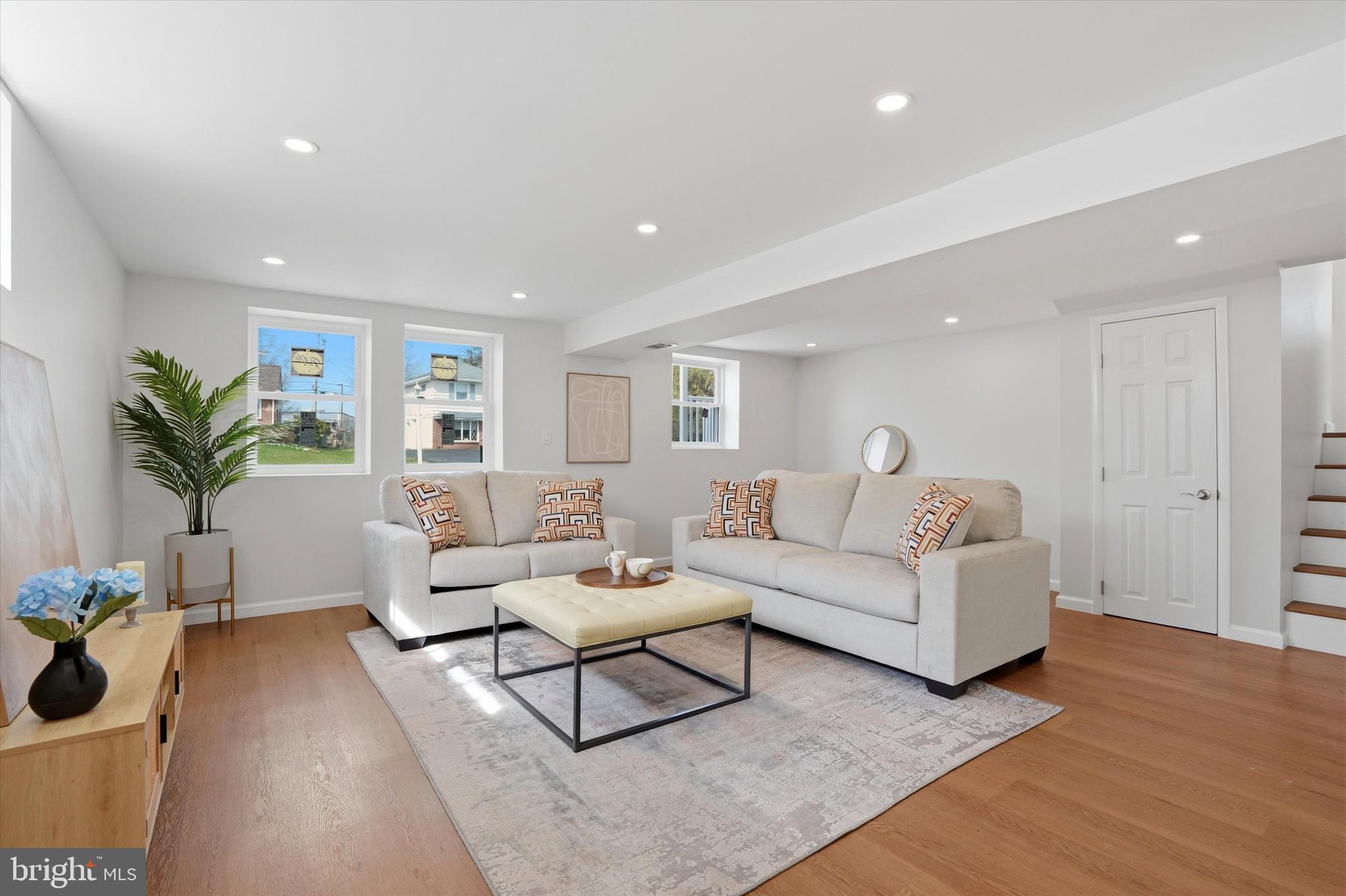 LAWRENCE PARK - Residential