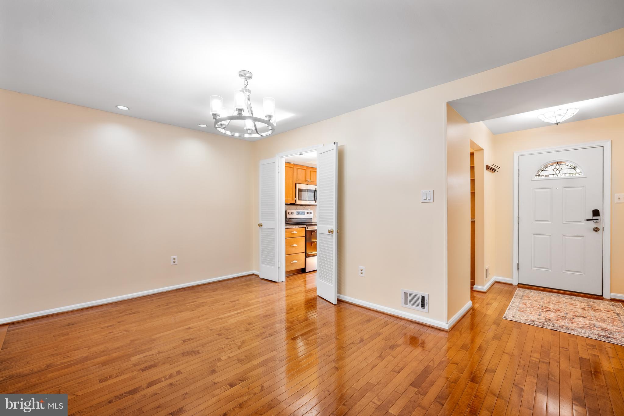 INVERNESS KNOLLS - Residential