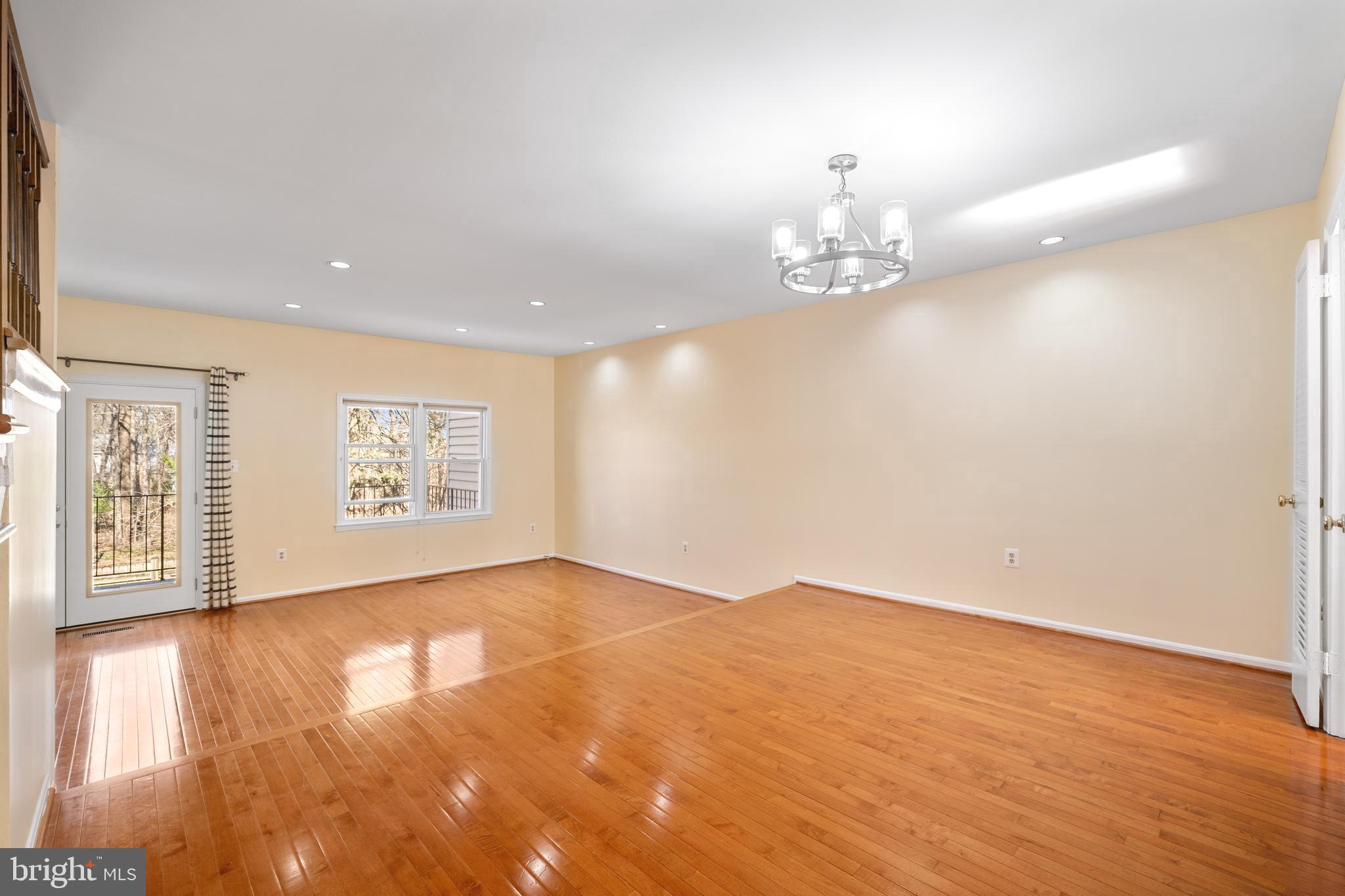 INVERNESS KNOLLS - Residential