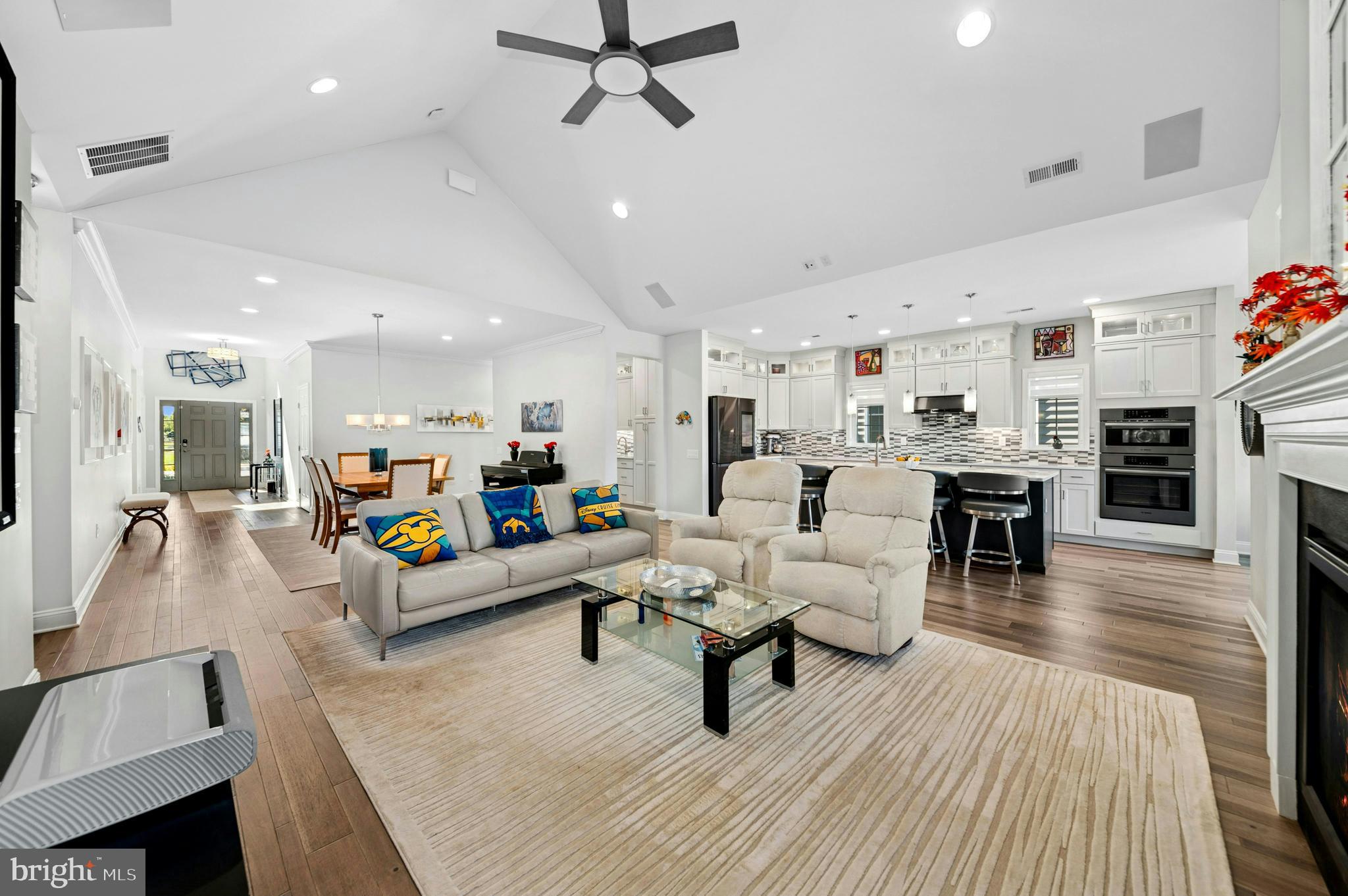 TRADITIONS OF AMERICA AT GREEN POND - Residential