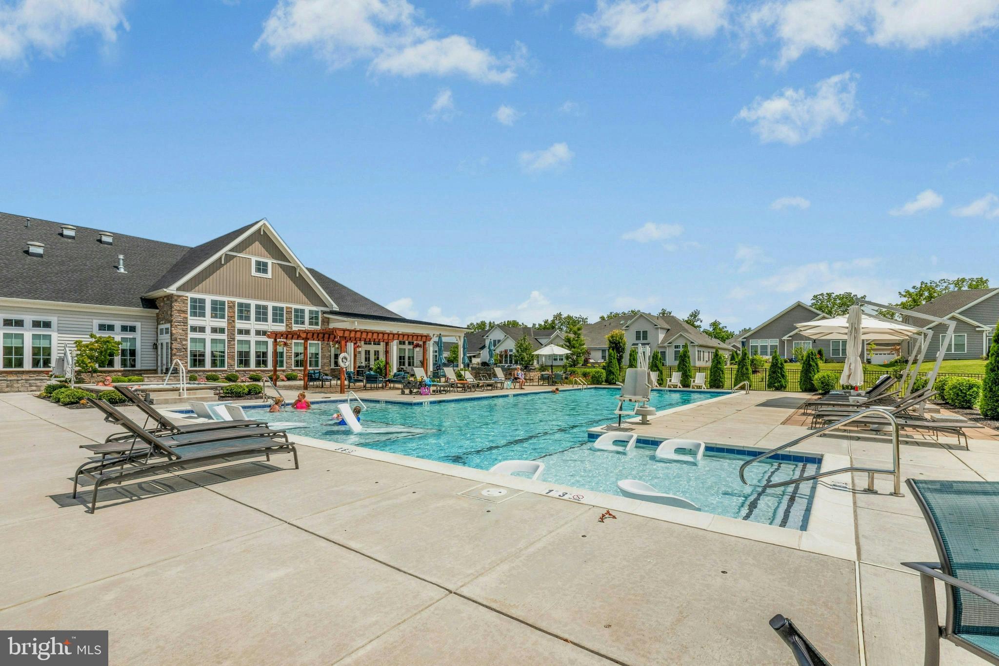 TRADITIONS OF AMERICA AT GREEN POND - Residential