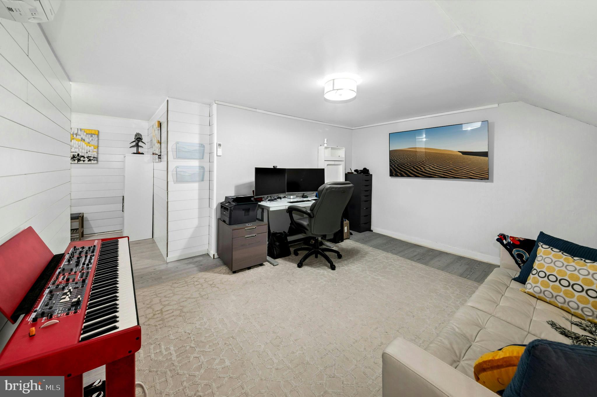 TRADITIONS OF AMERICA AT GREEN POND - Residential