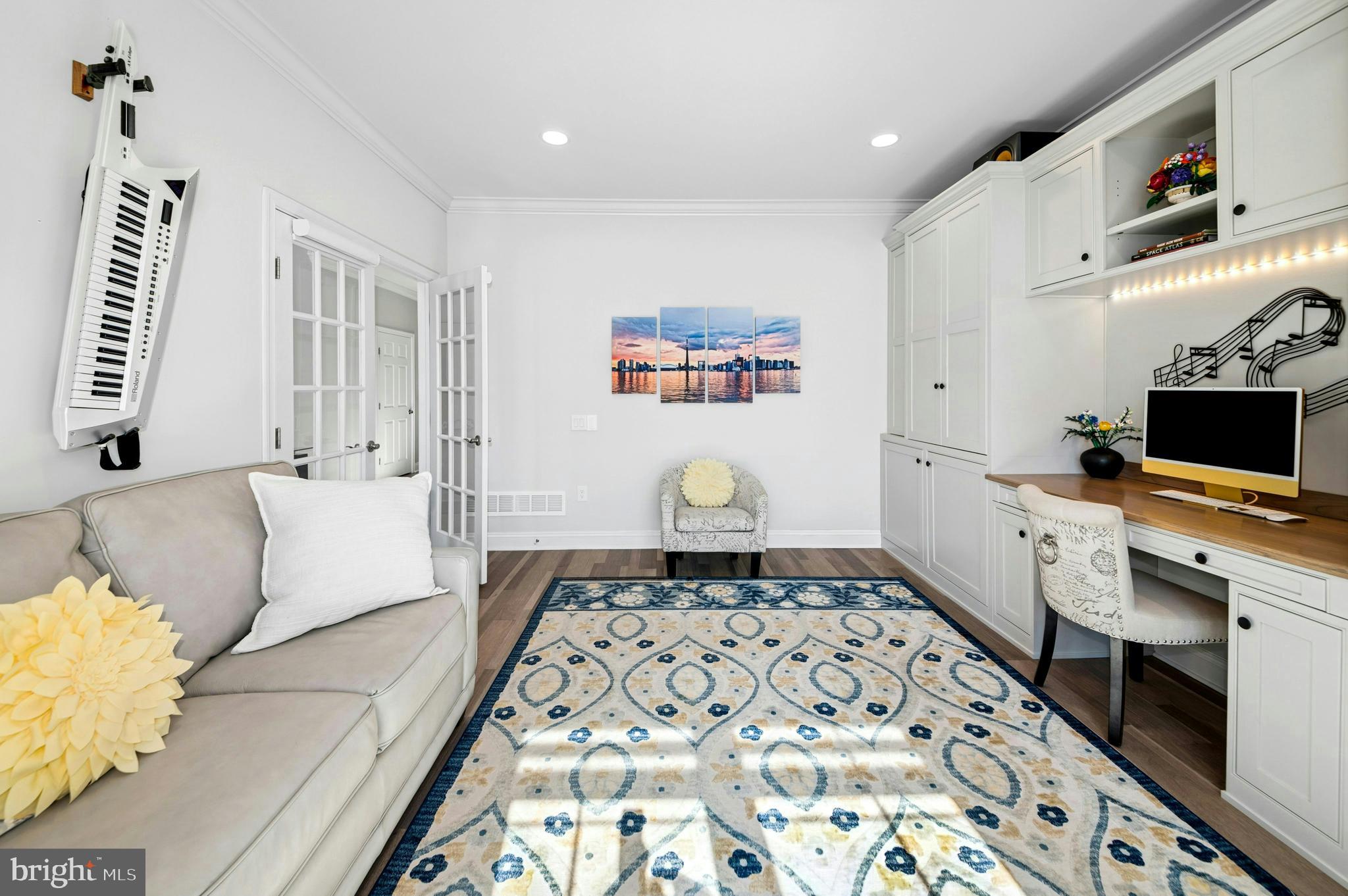 TRADITIONS OF AMERICA AT GREEN POND - Residential