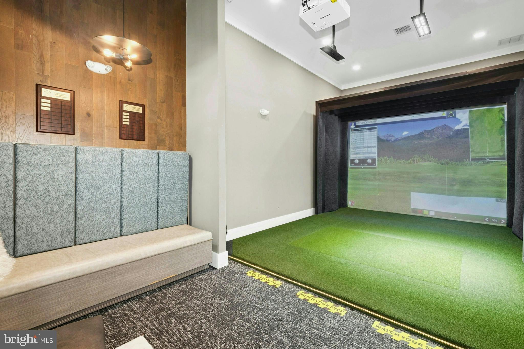 TRADITIONS OF AMERICA AT GREEN POND - Residential