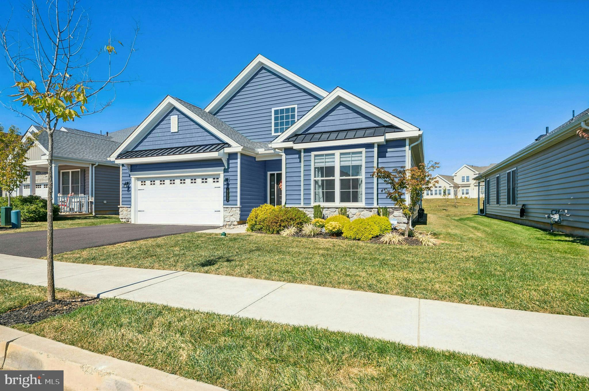 TRADITIONS OF AMERICA AT GREEN POND - Residential