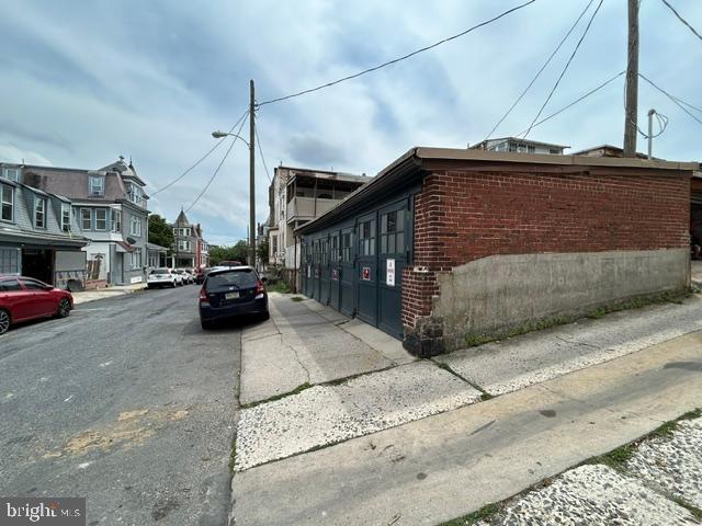 423 SPRING STREET