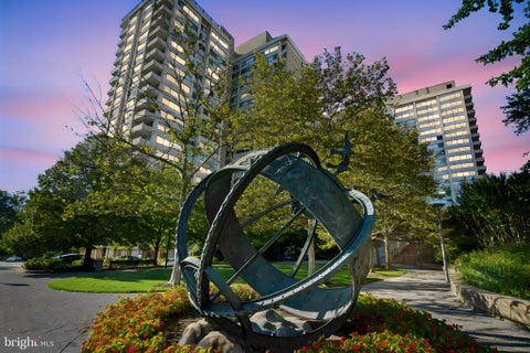 Photo of 4515 Willard Avenue #2415S, CHEVY CHASE, MD 20815 (MLS # MDMC2257848)