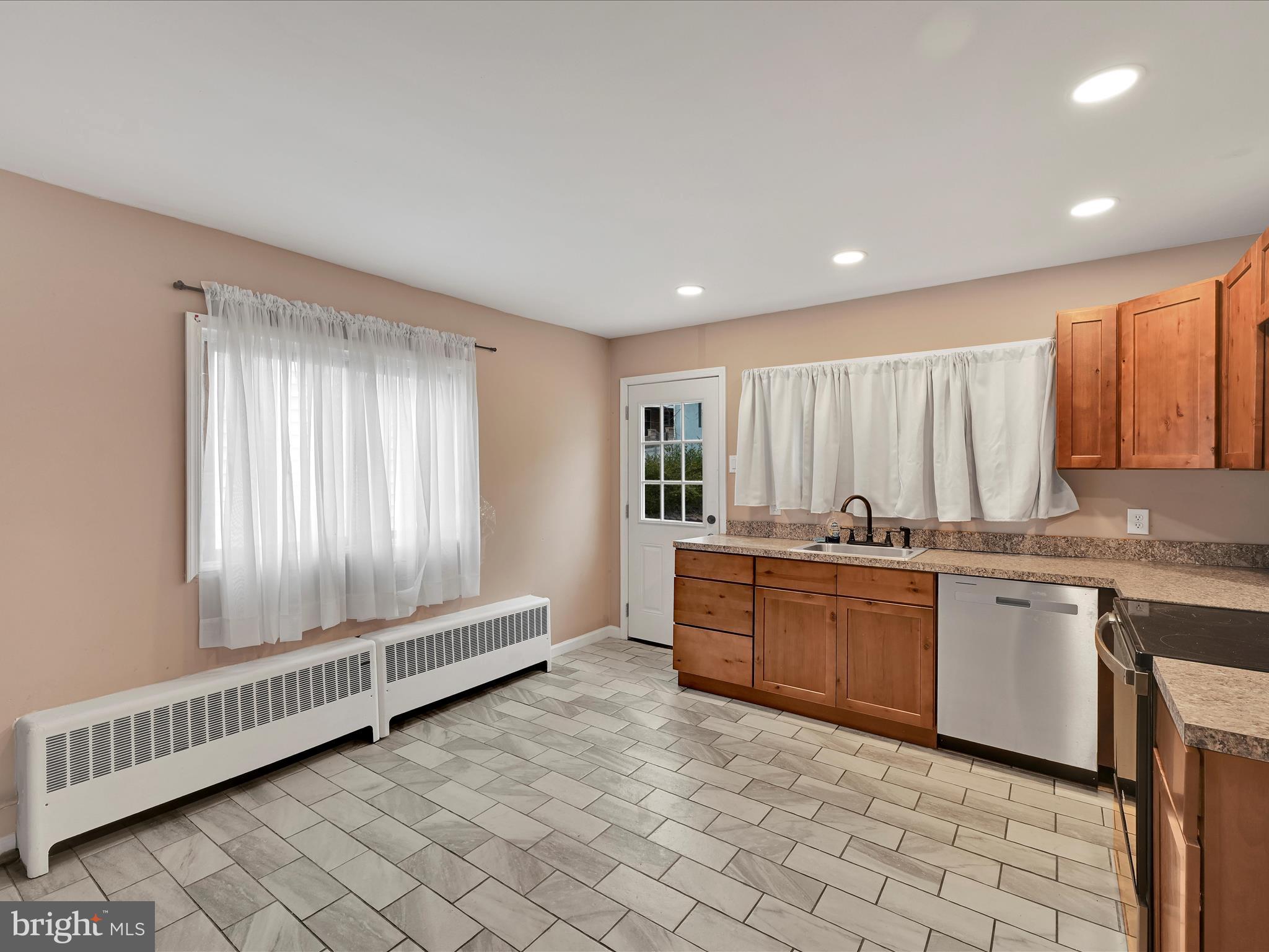 MINERSVILLE - Residential