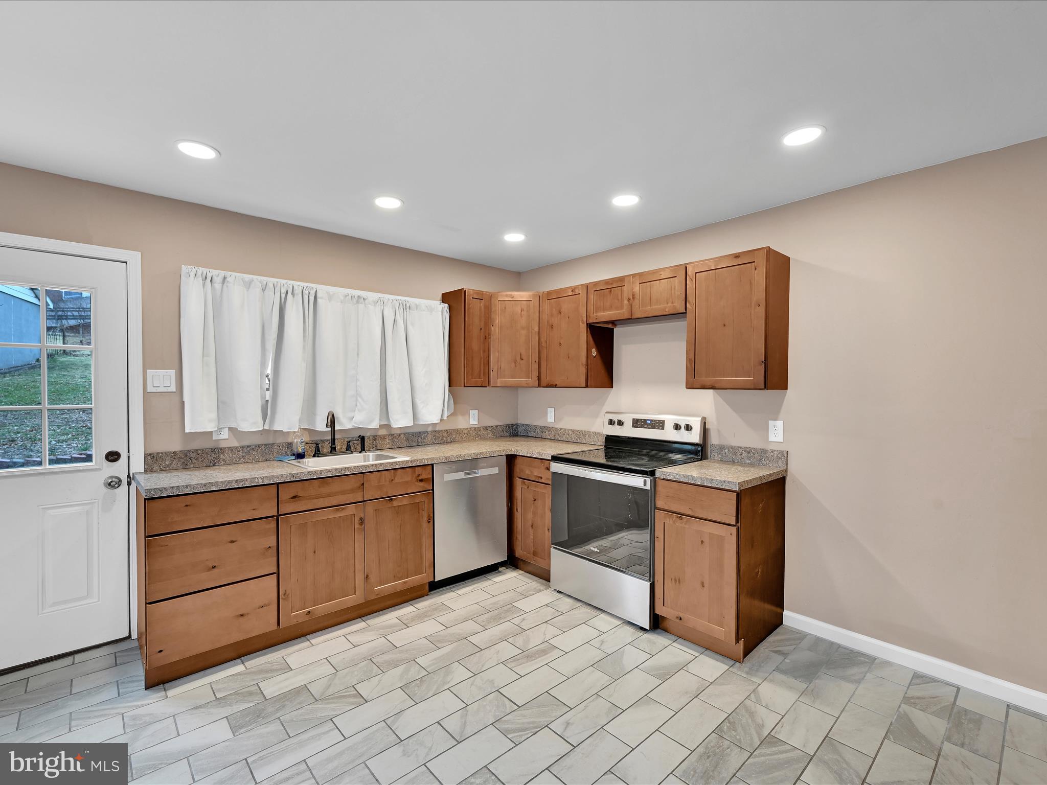 MINERSVILLE - Residential