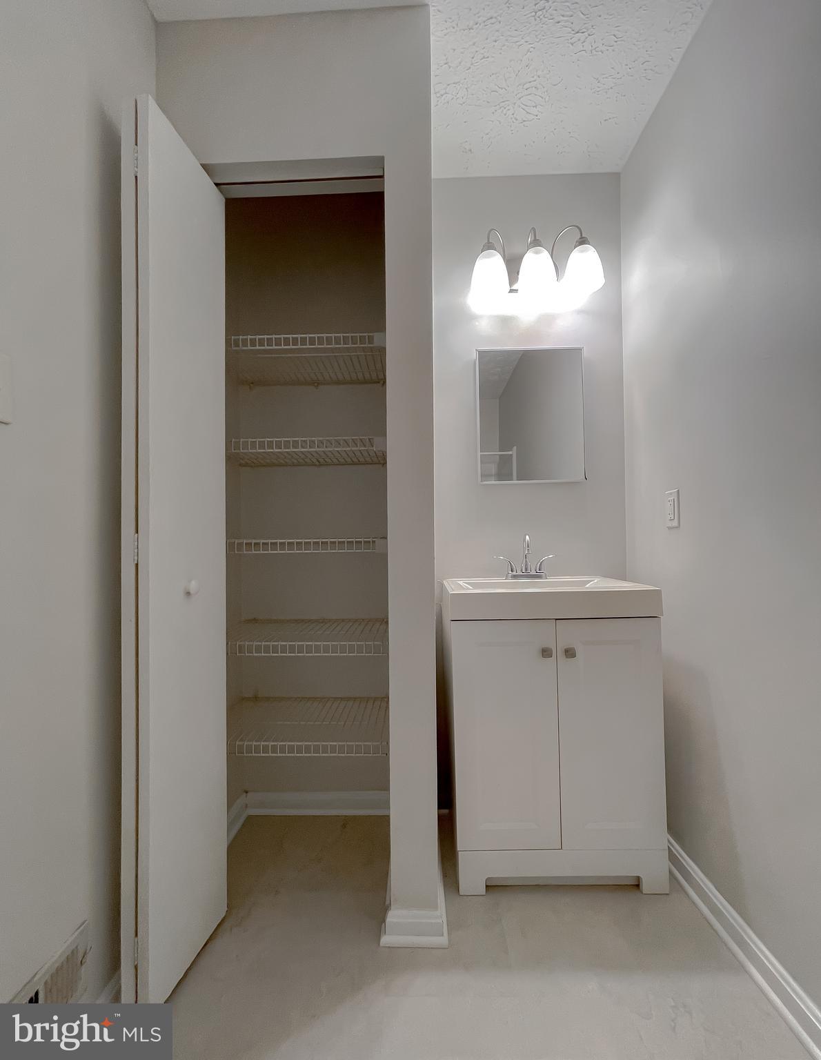 TANGLEWOOD TOWNHOMES SUB - Residential