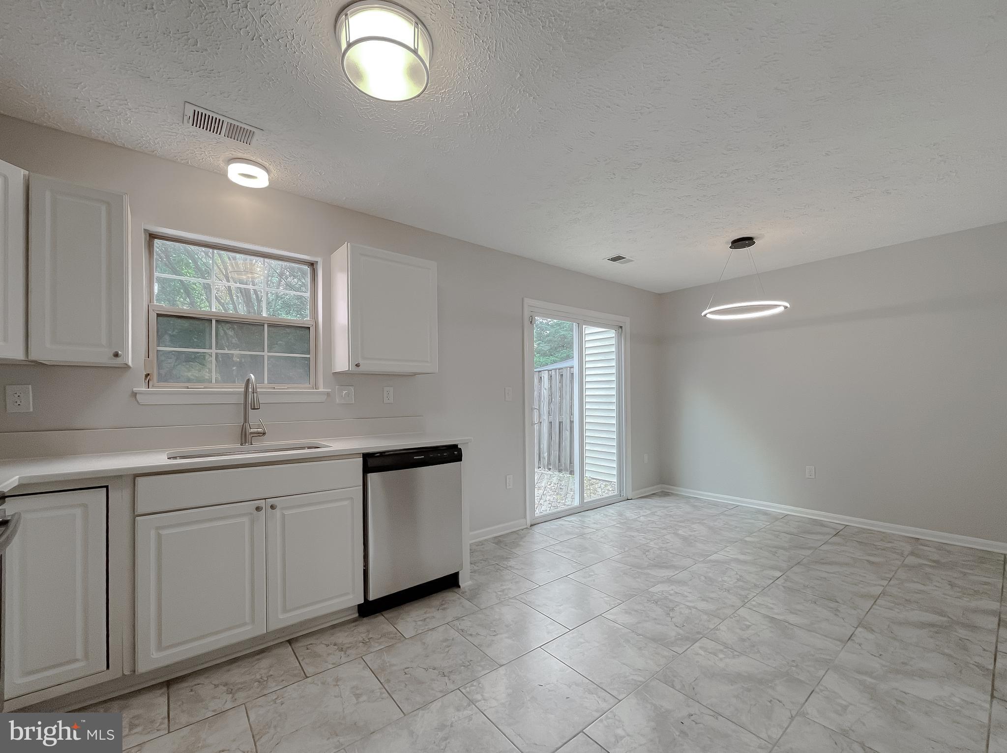 TANGLEWOOD TOWNHOMES SUB - Residential