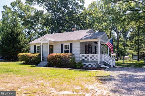 Homes For Sale - 10429 Old Colchester Road<br/> Fairfax County, LORTON, VA 22079