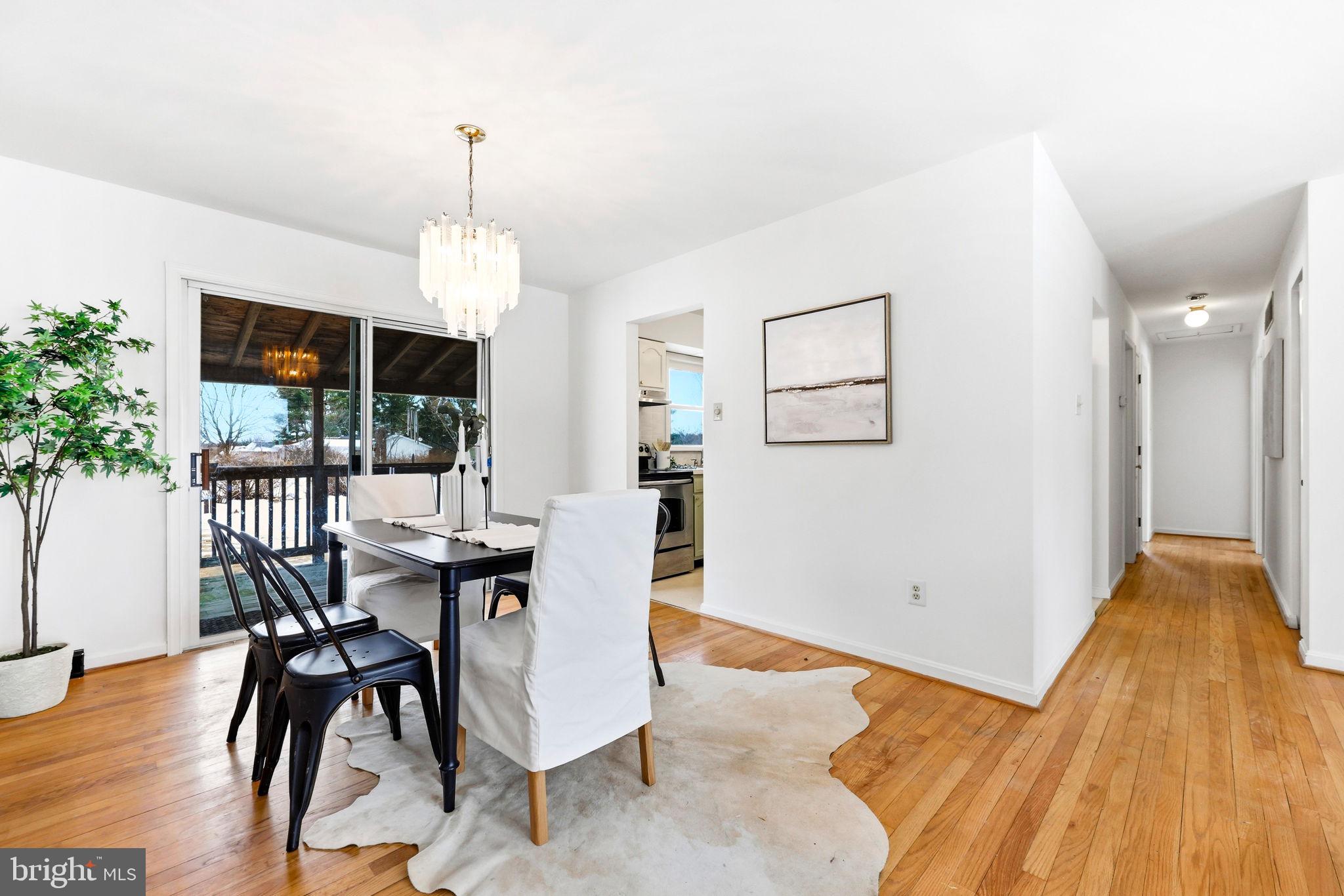 HAMPSTEAD - Residential