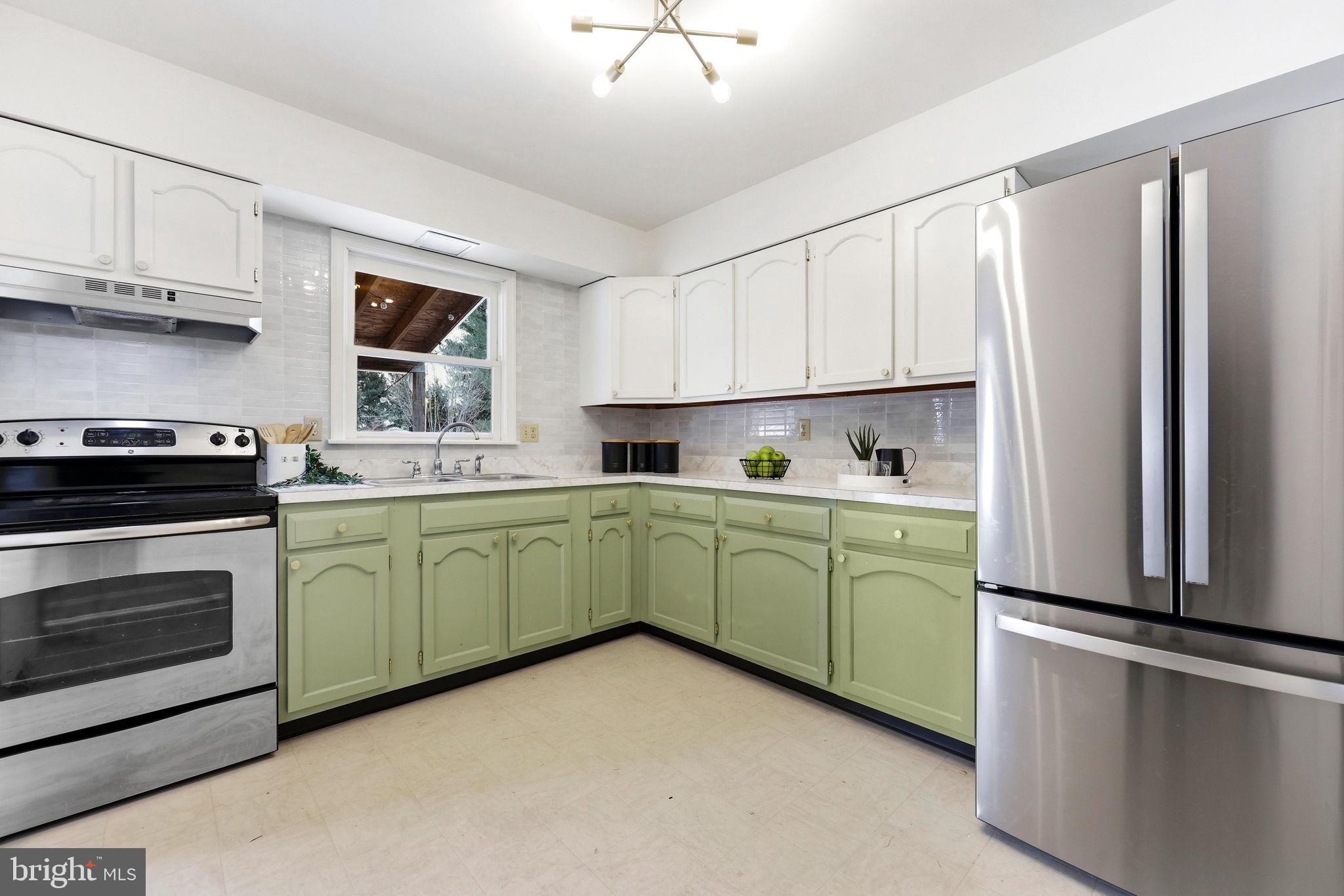 HAMPSTEAD - Residential