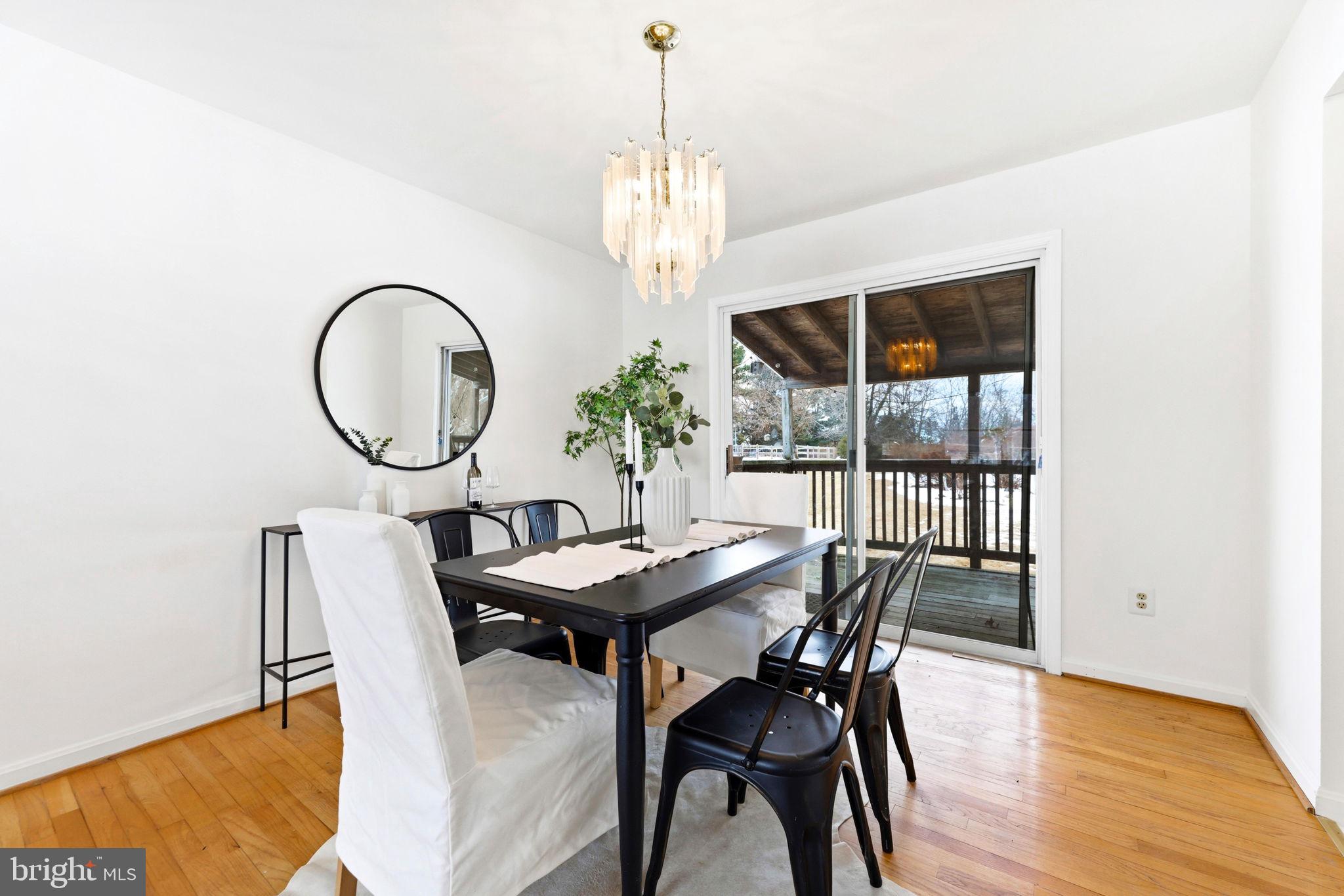 HAMPSTEAD - Residential