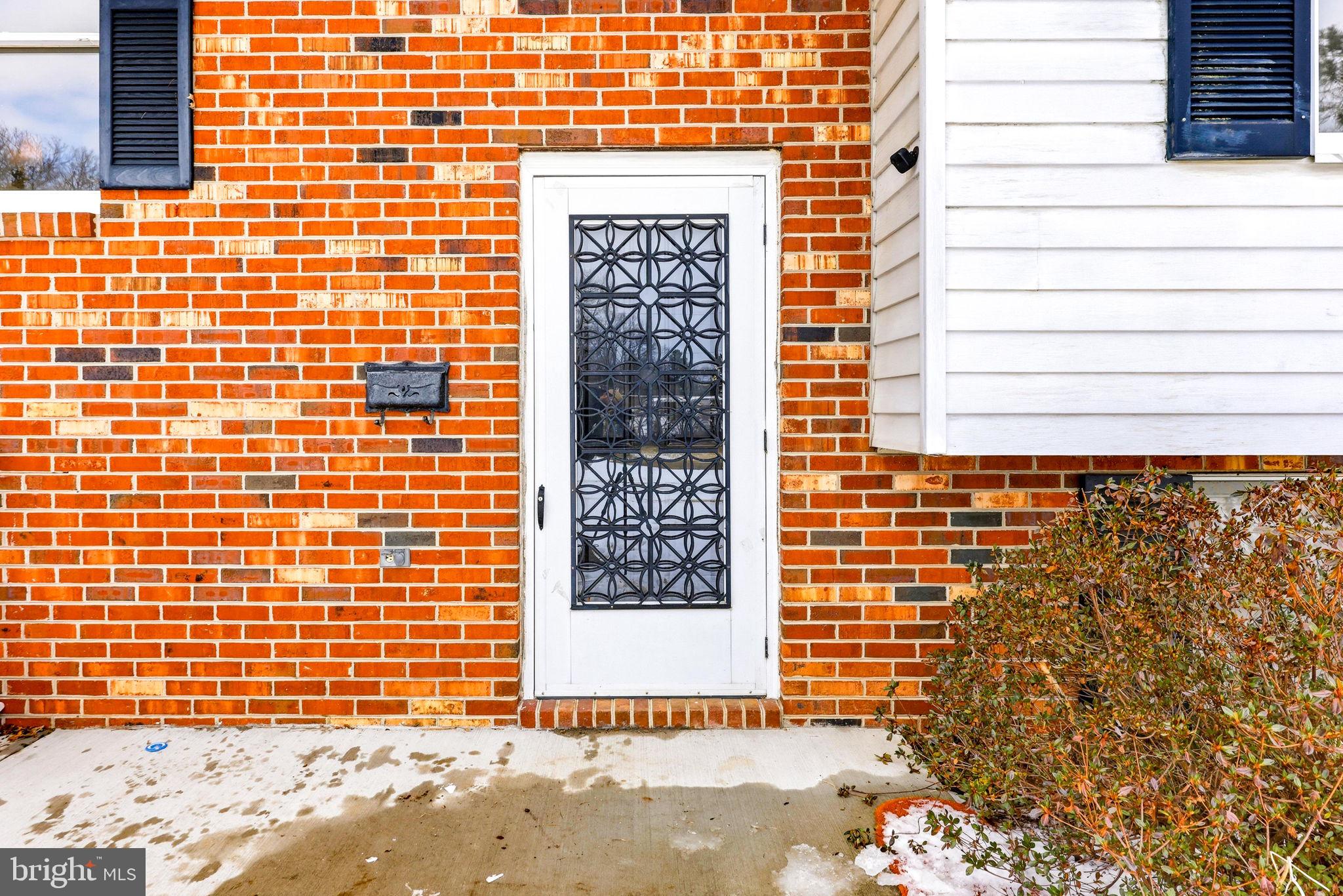 HAMPSTEAD - Residential