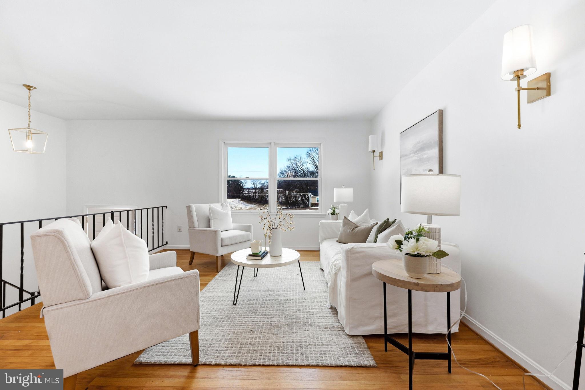 HAMPSTEAD - Residential