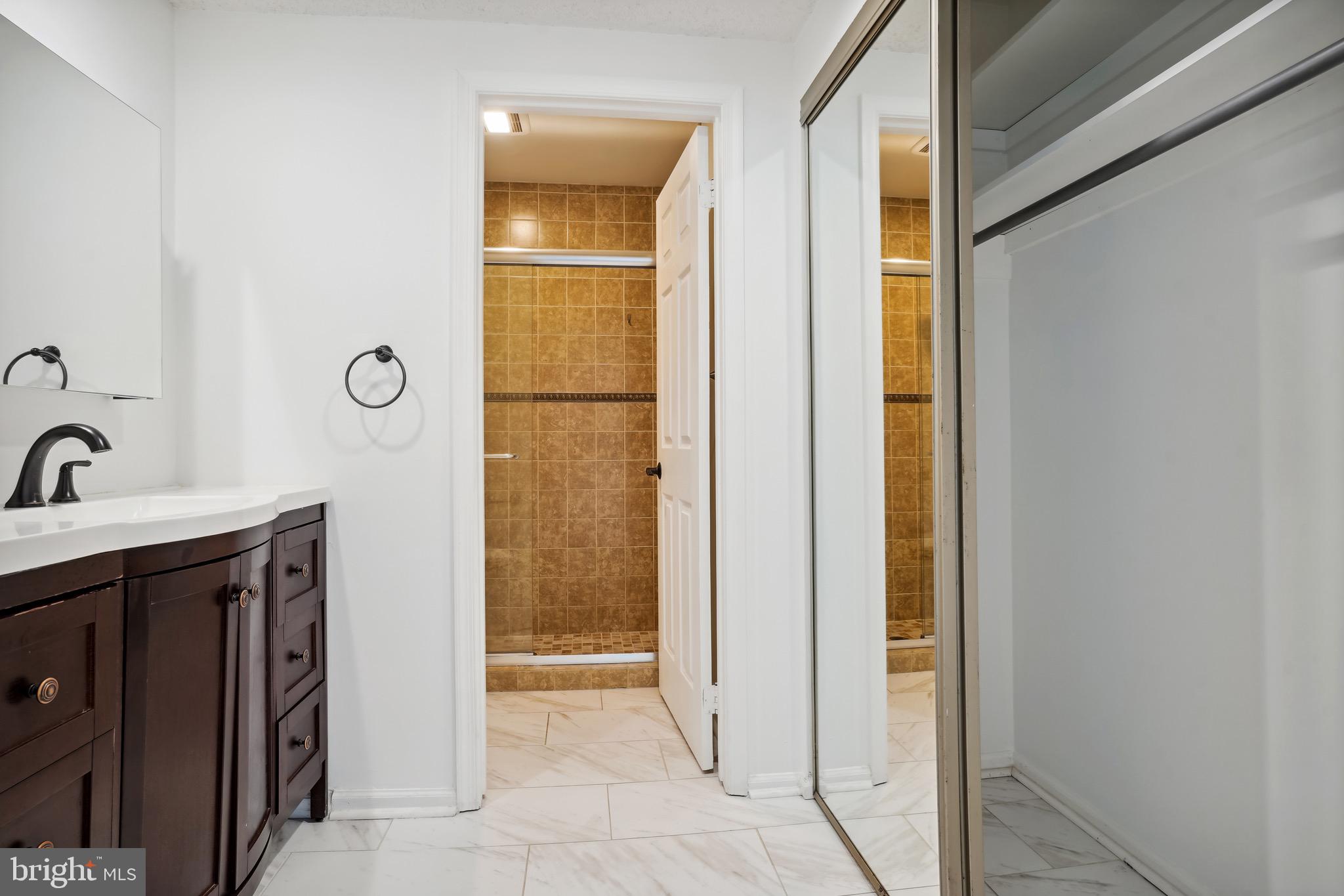 THE COVE - Residential