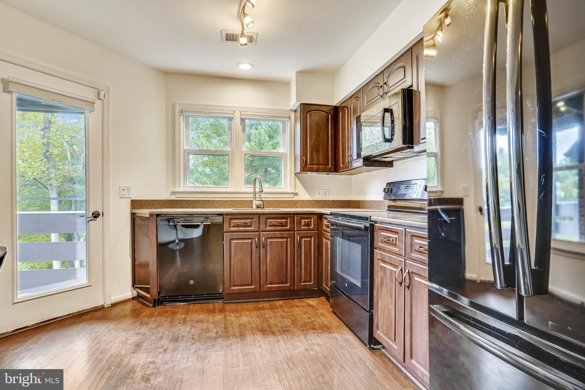 THE COVE - Residential