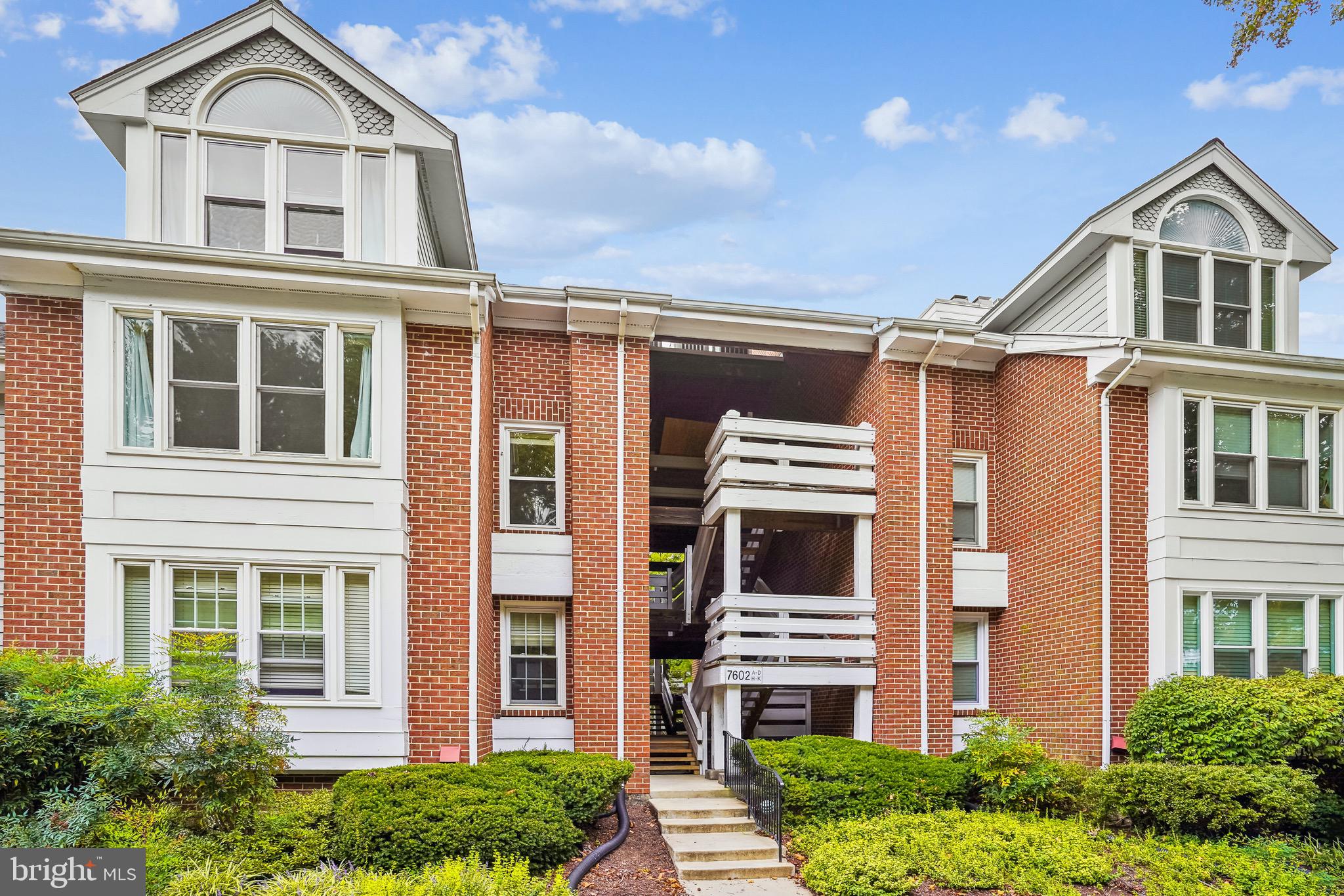 THE COVE - Residential