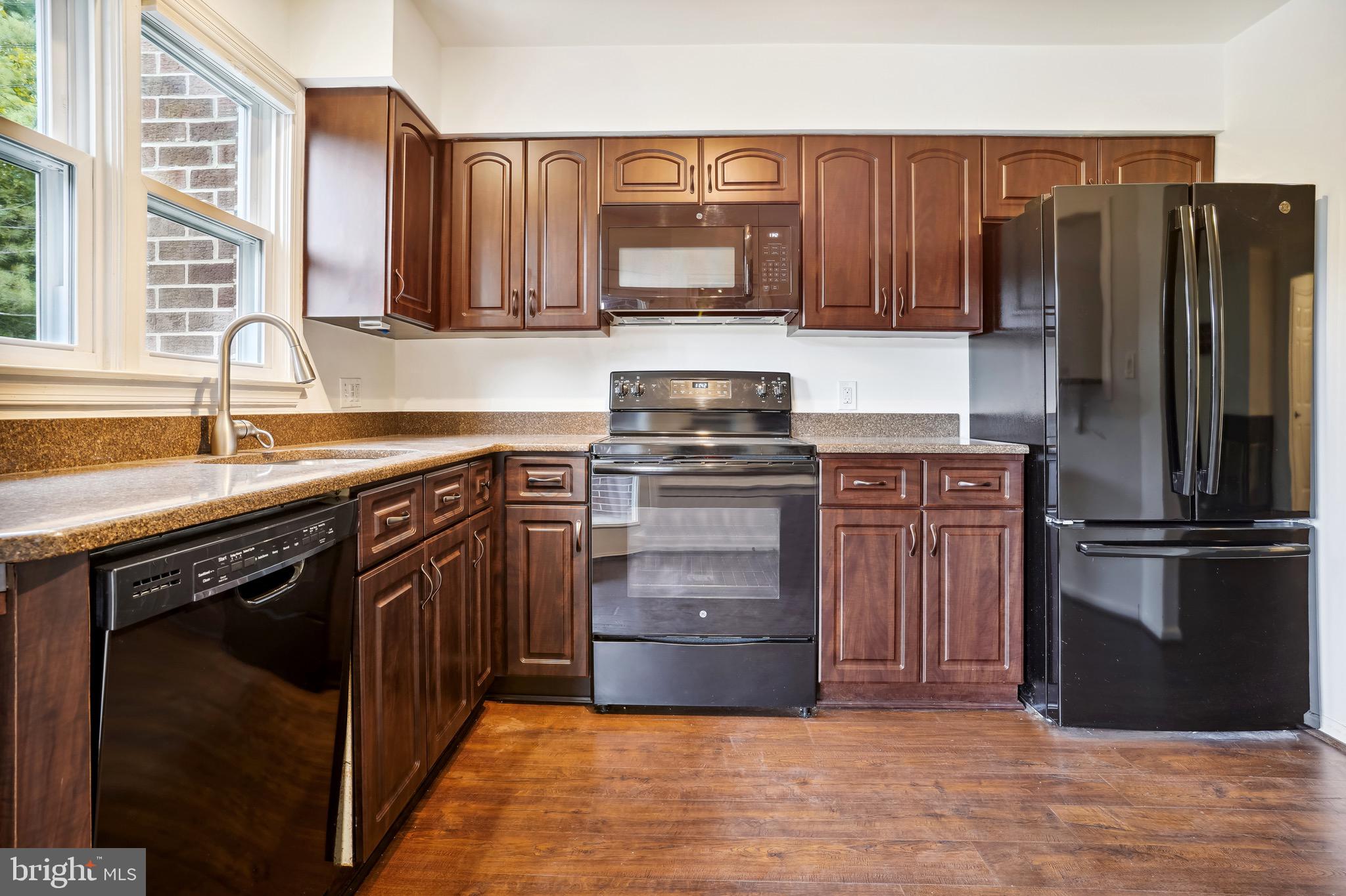 THE COVE - Residential